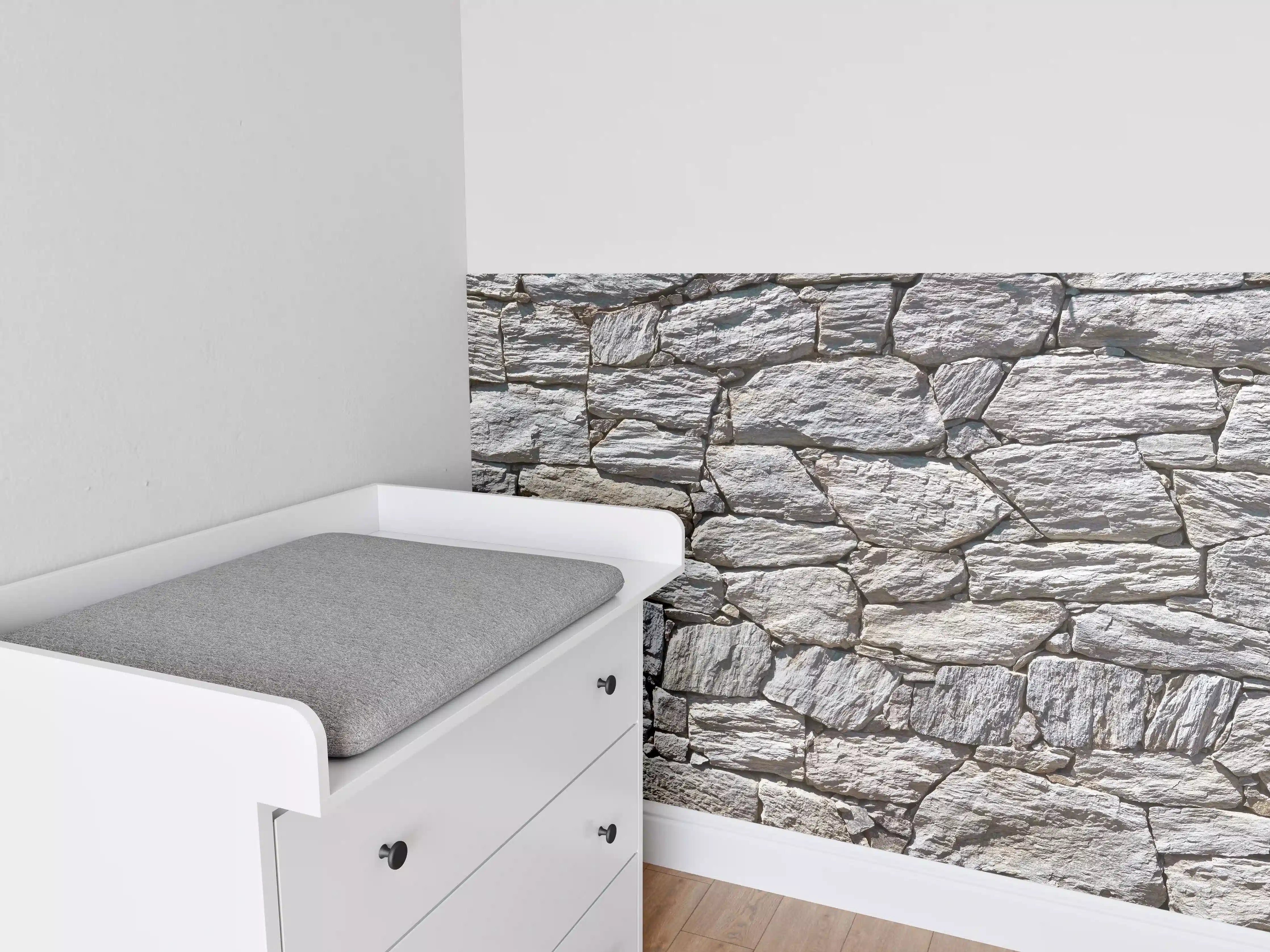 Babyzimmer Wandgestaltung - Natürliche Steinmauer