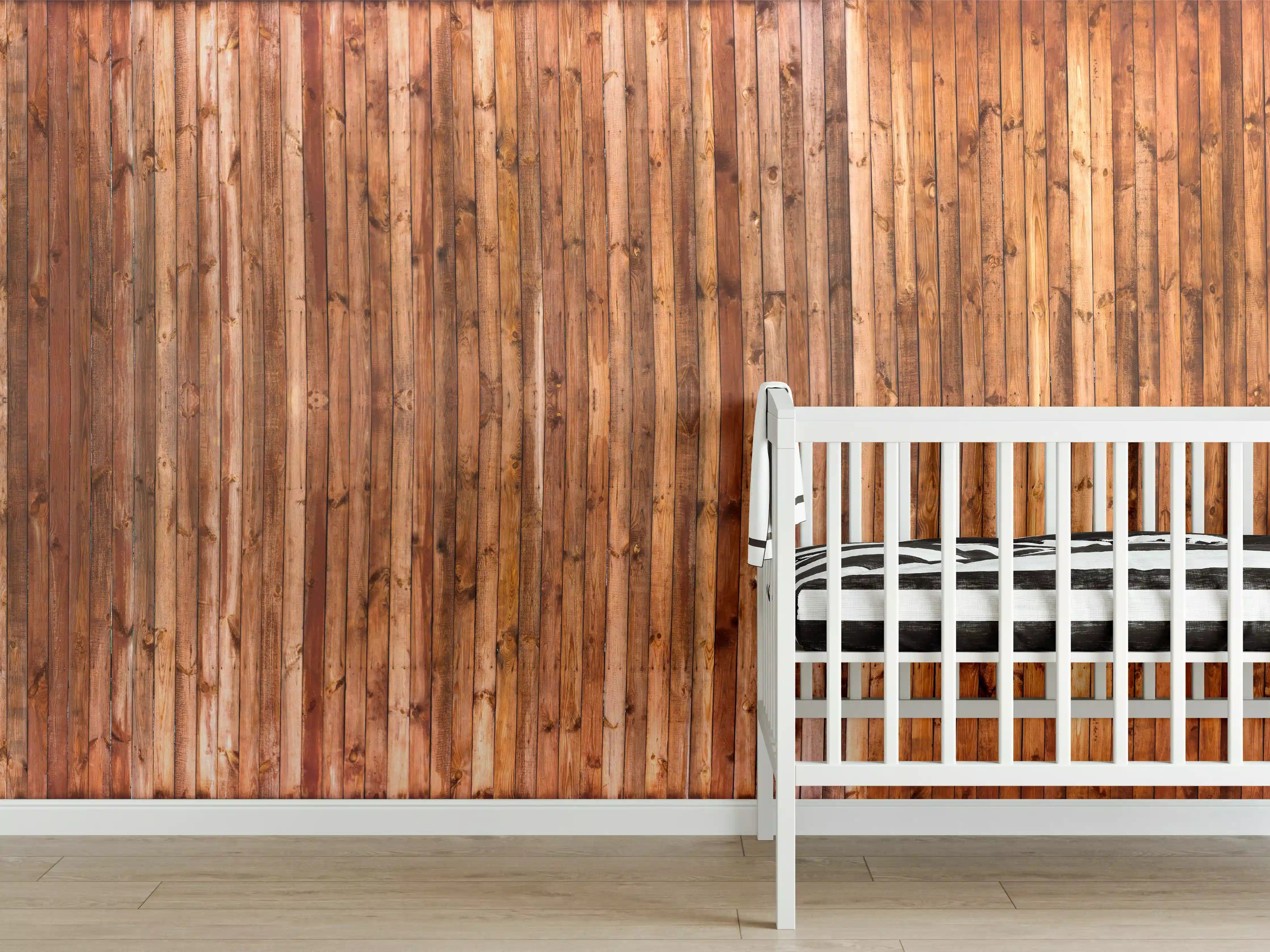 Babyzimmer Wandgestaltung - Naturholz in warmen Brauntönen