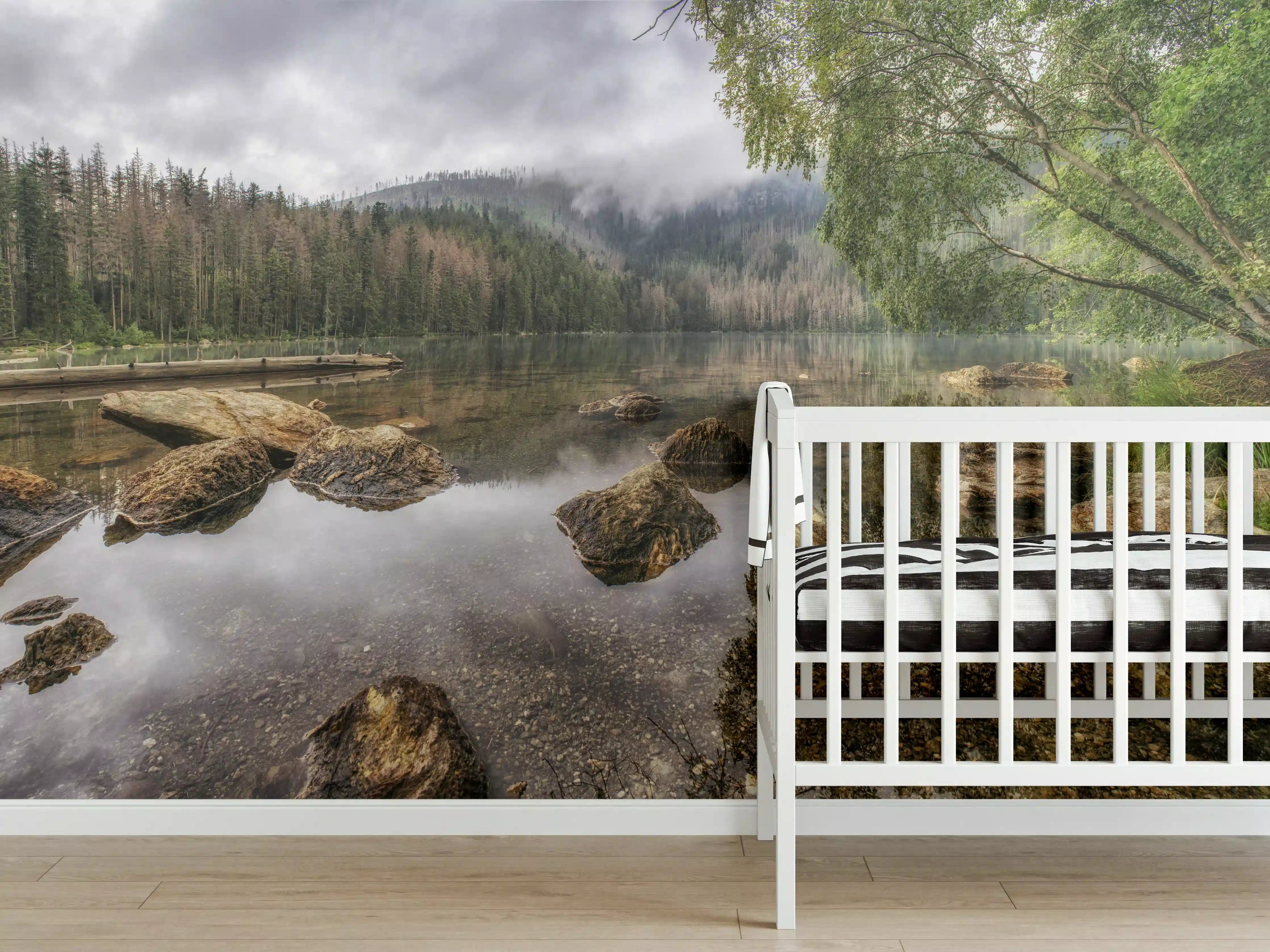 Babyzimmer Wandgestaltung - Naturidyll am ruhig fließenden Fluss