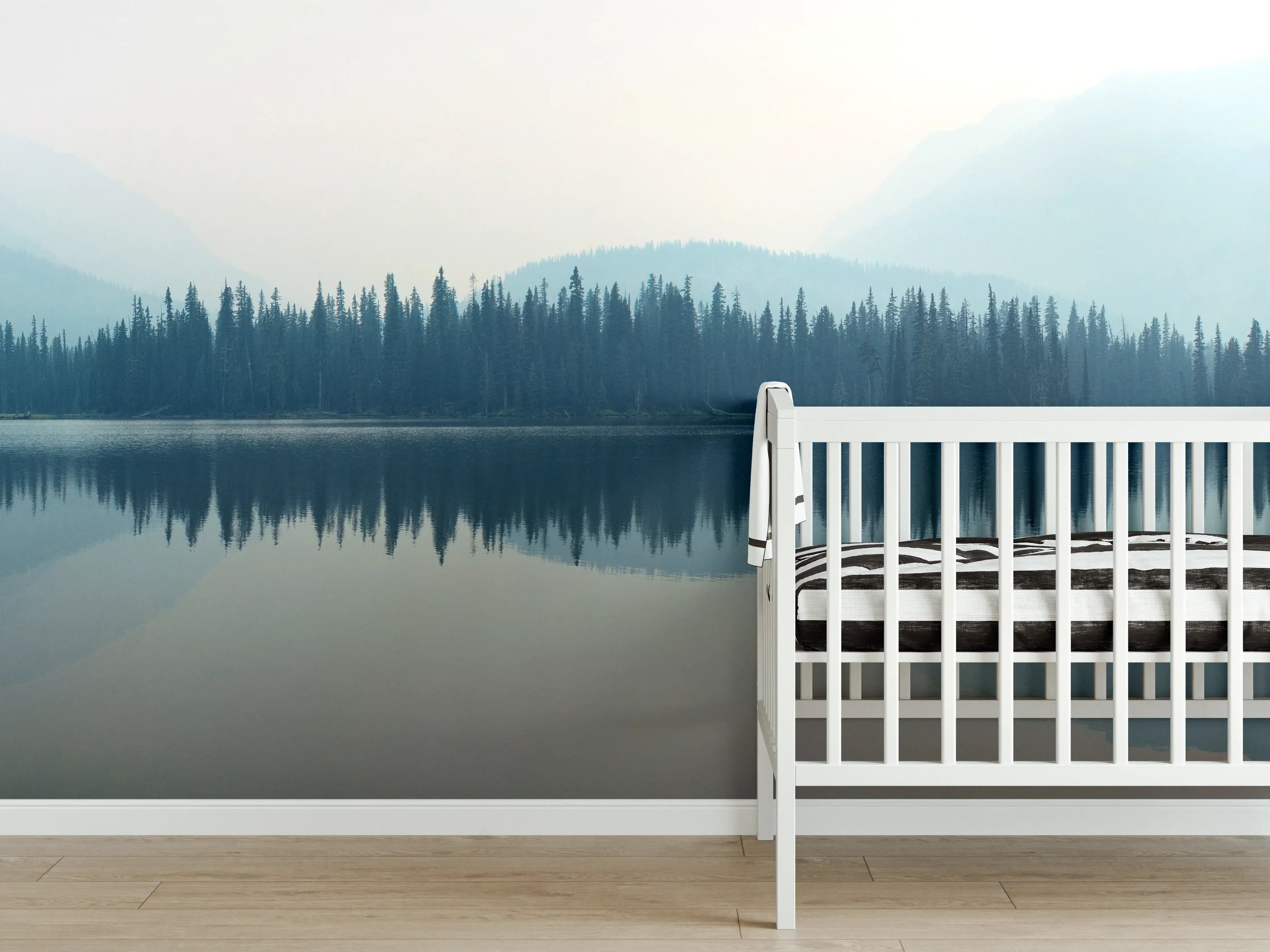 Babyzimmer Wandgestaltung - Nebliger Bergsee
