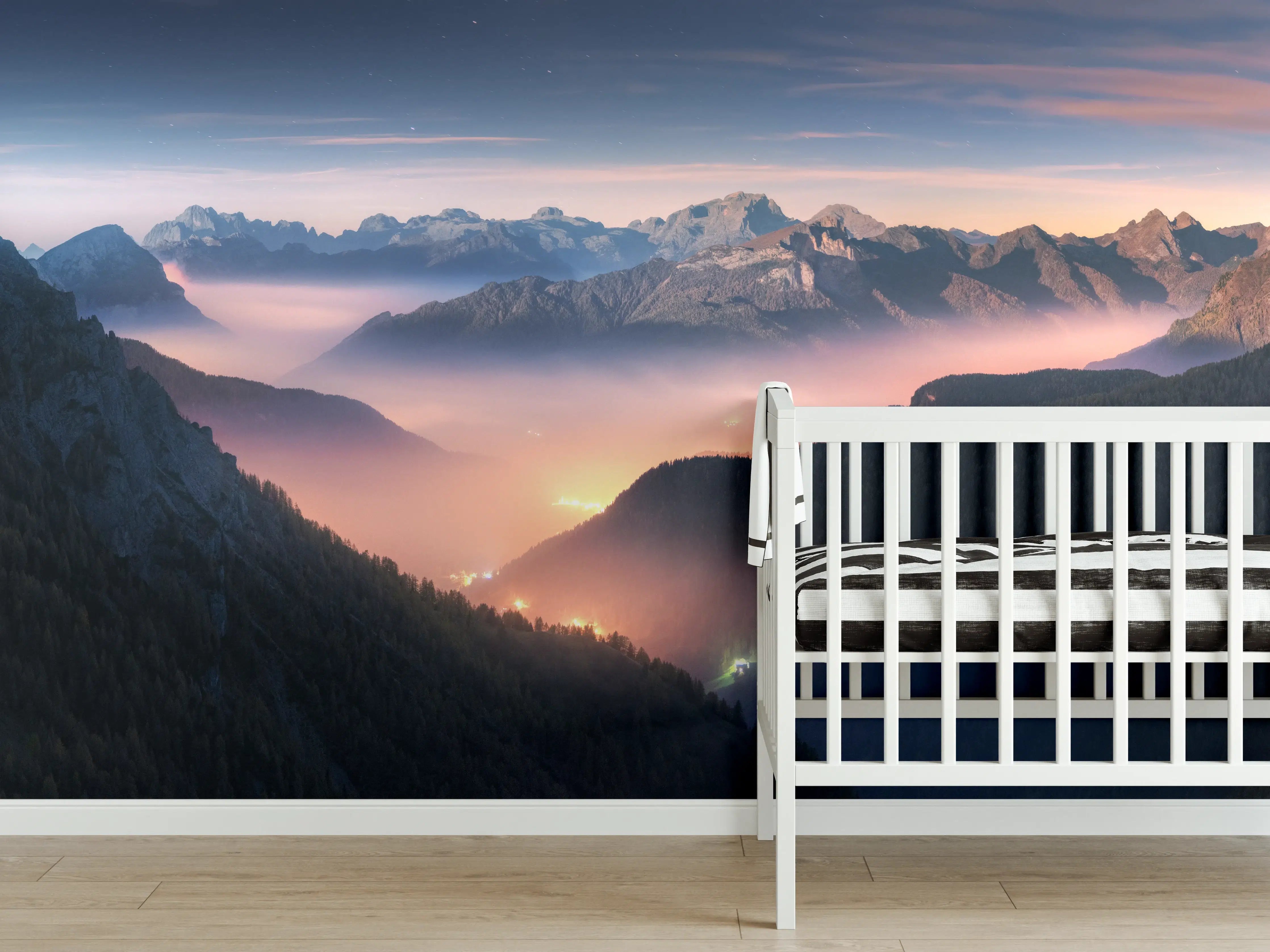 Babyzimmer Wandgestaltung - Nebliger Blick auf Dolomiten