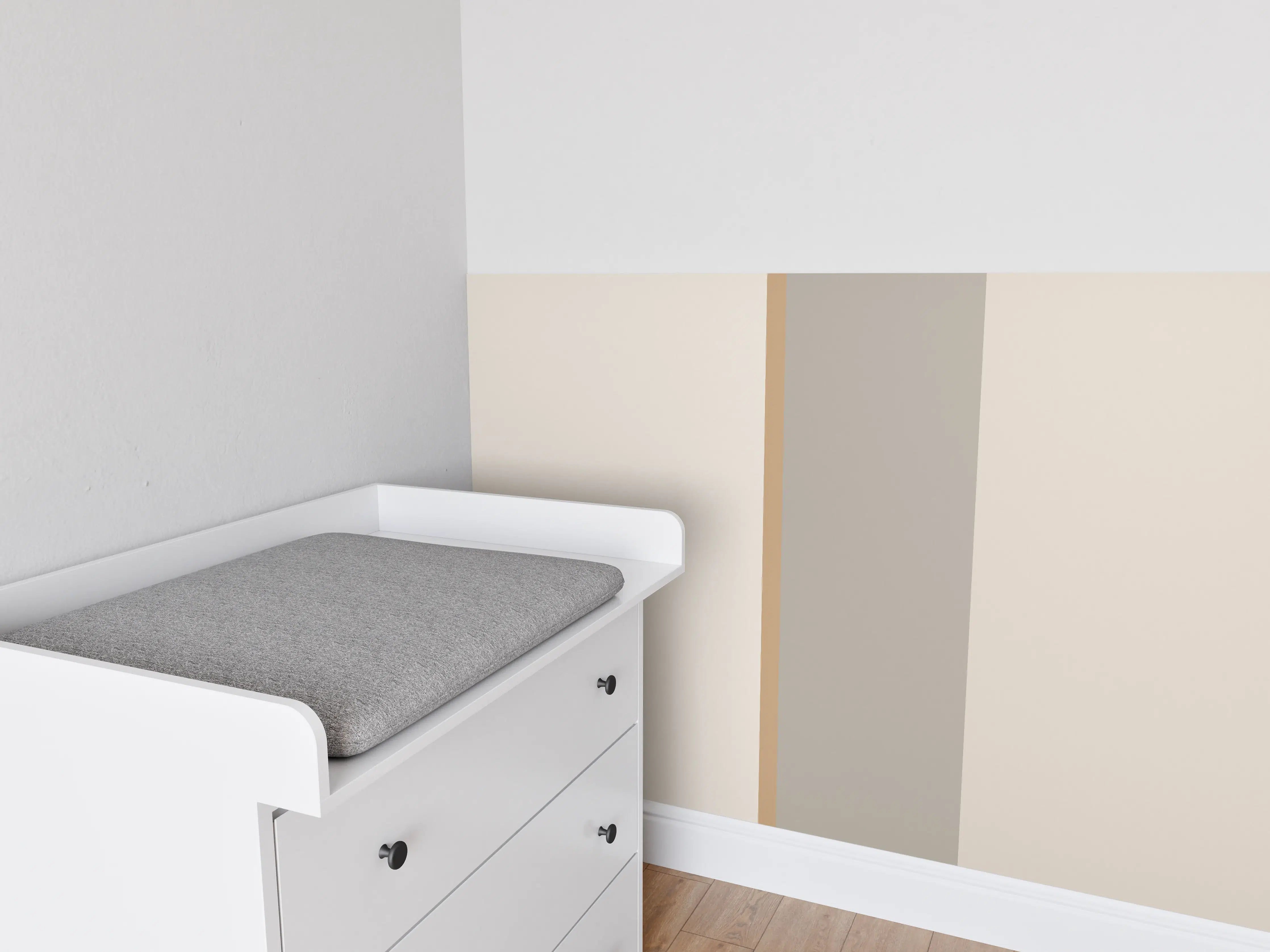 Babyzimmer Wandgestaltung - Neutrale Beige-Wand mit Grau- und Sandfarbenen Akzenten