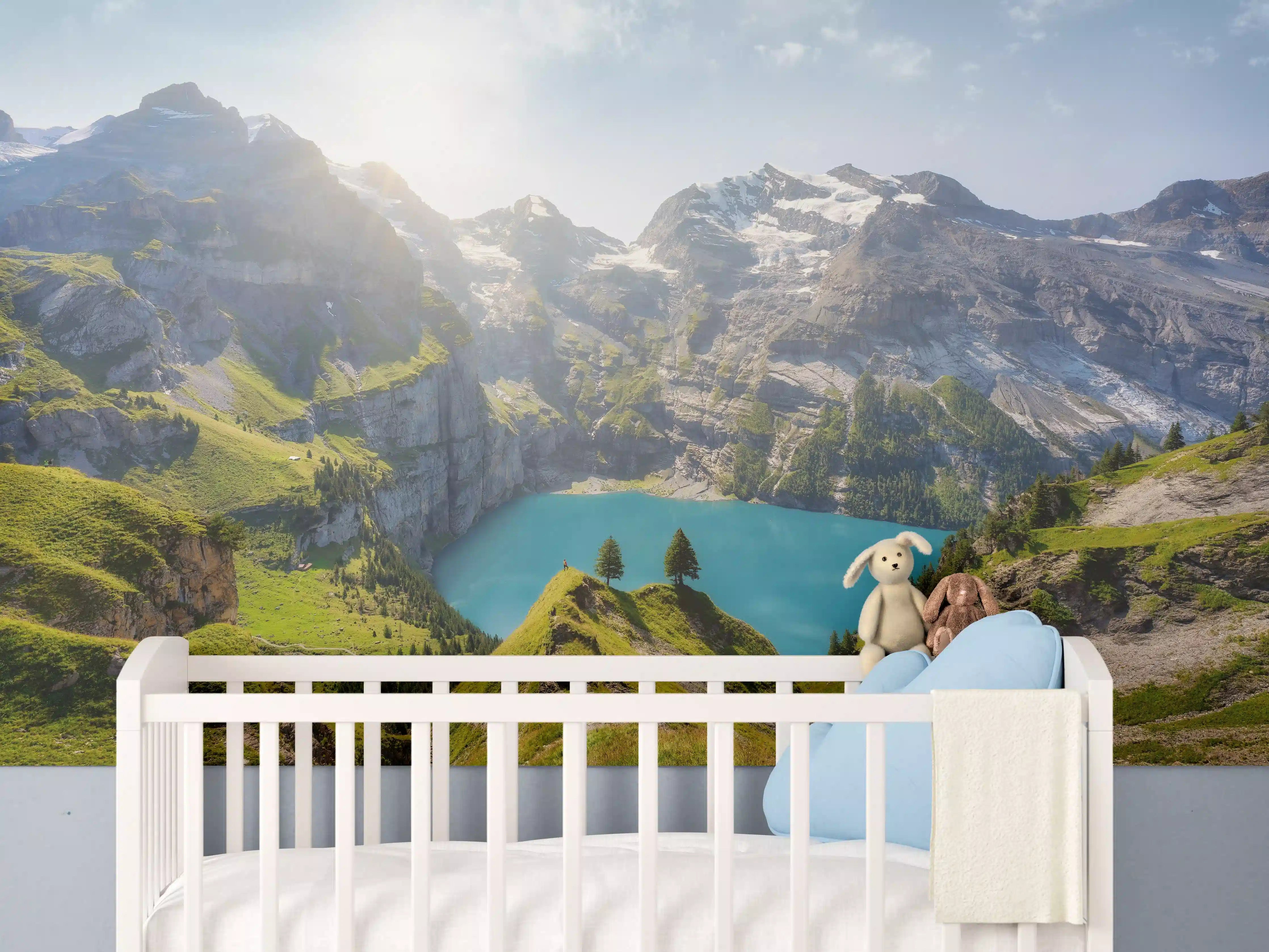 Babyzimmer Wandgestaltung - Oeschinensee in den Schweizer Alpen