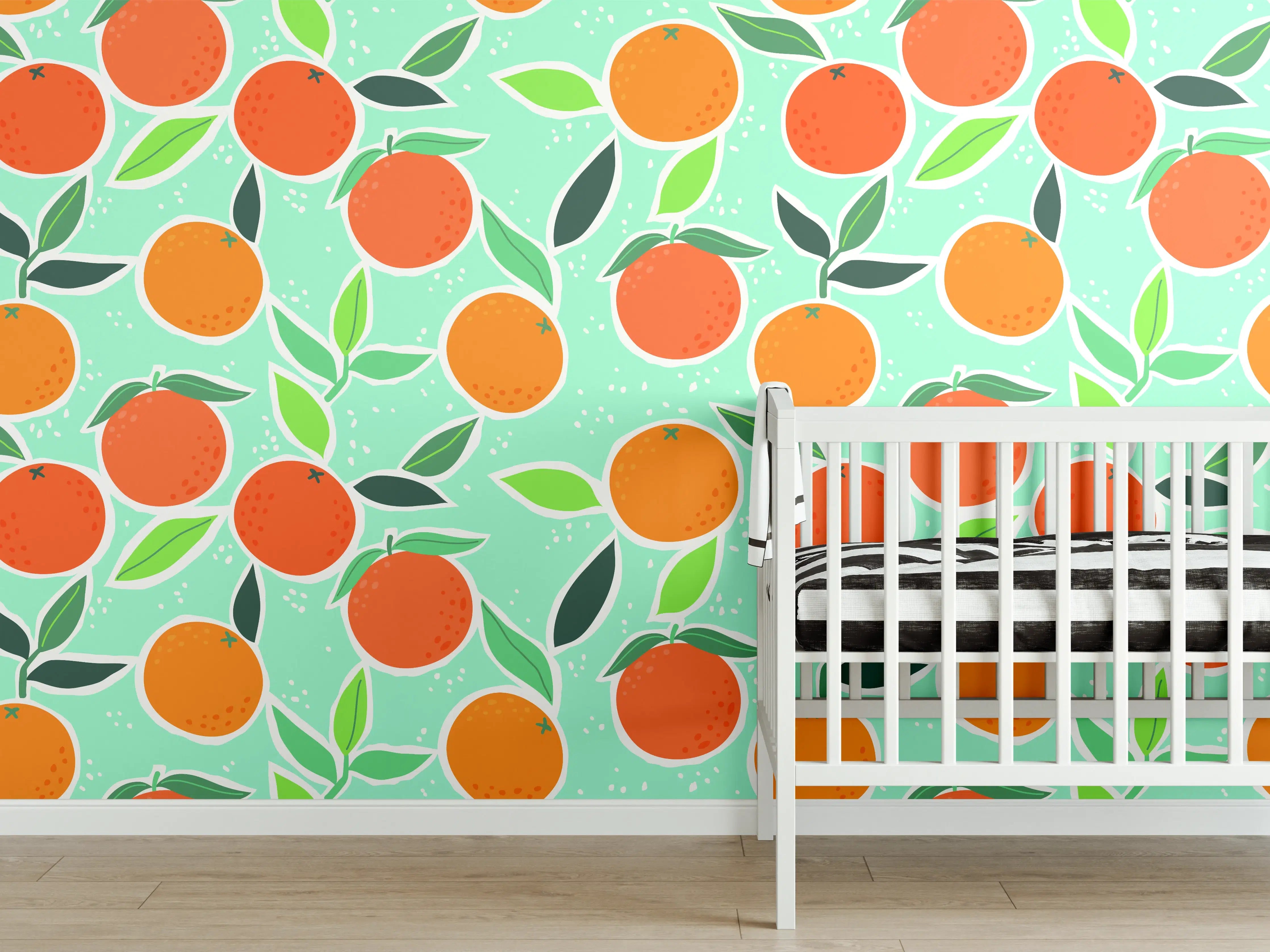 Babyzimmer Wandgestaltung - Orangenbaum Muster auf hellgrünem Hintergrund