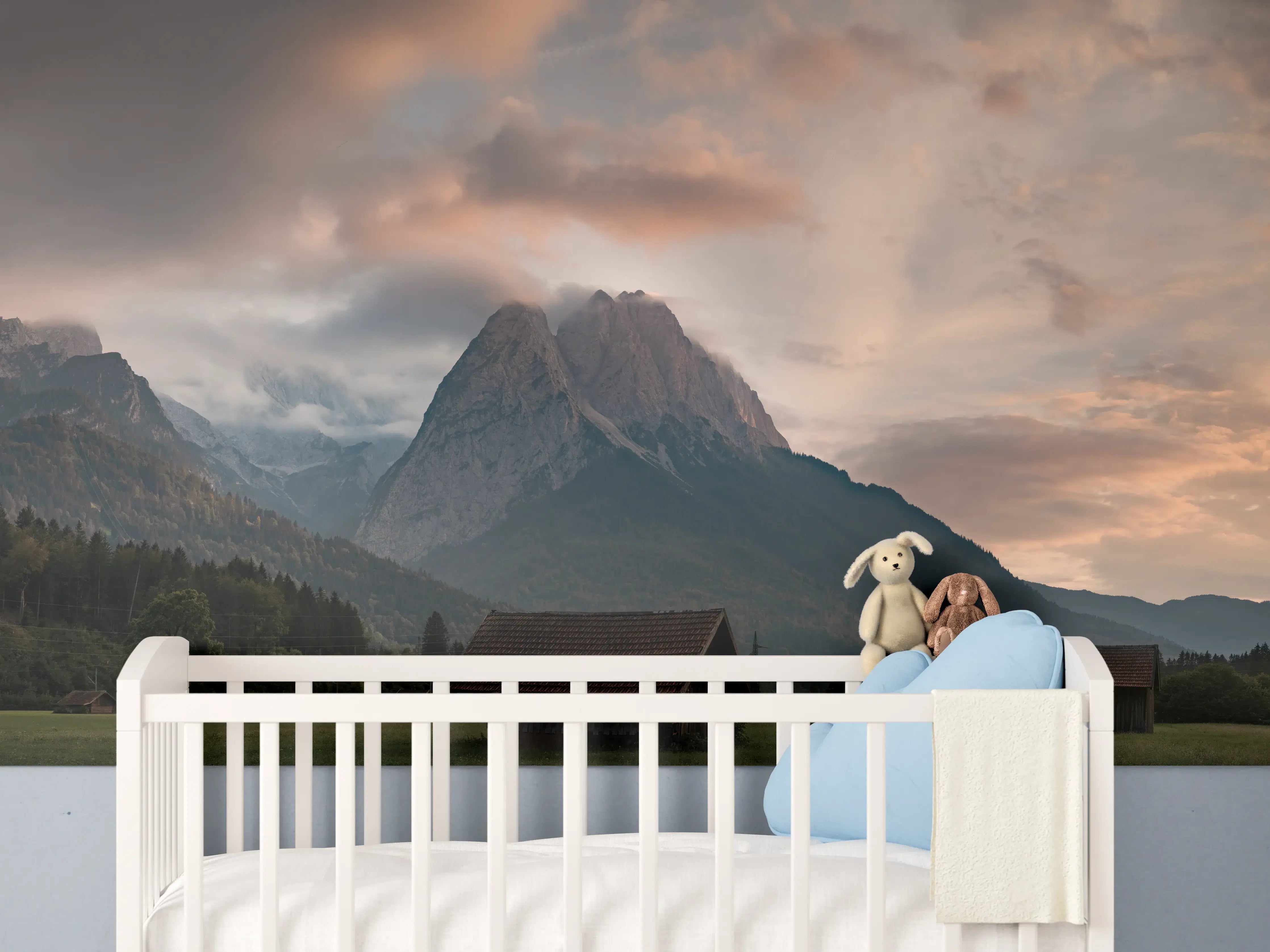 Babyzimmer Wandgestaltung - Panorama von der wolkenverhangenen Zugspitze