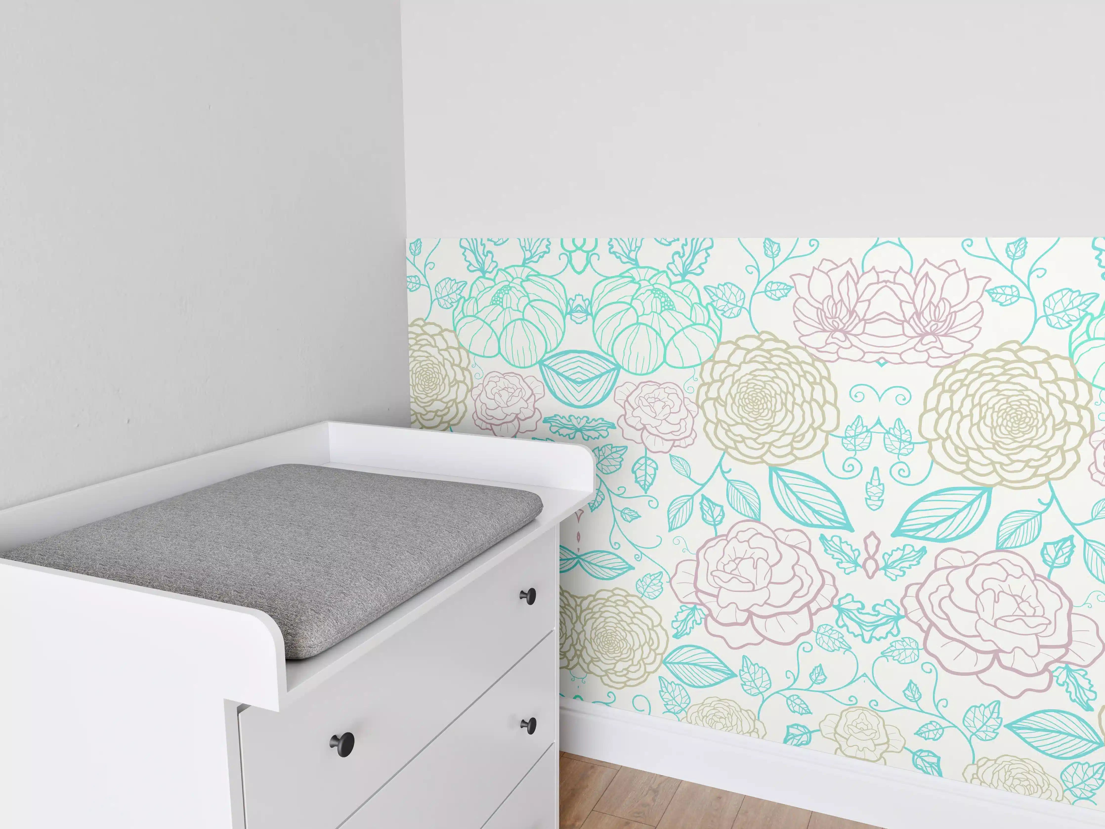 Babyzimmer Wandgestaltung - Pastellblumenmuster in Hellblau und Beige