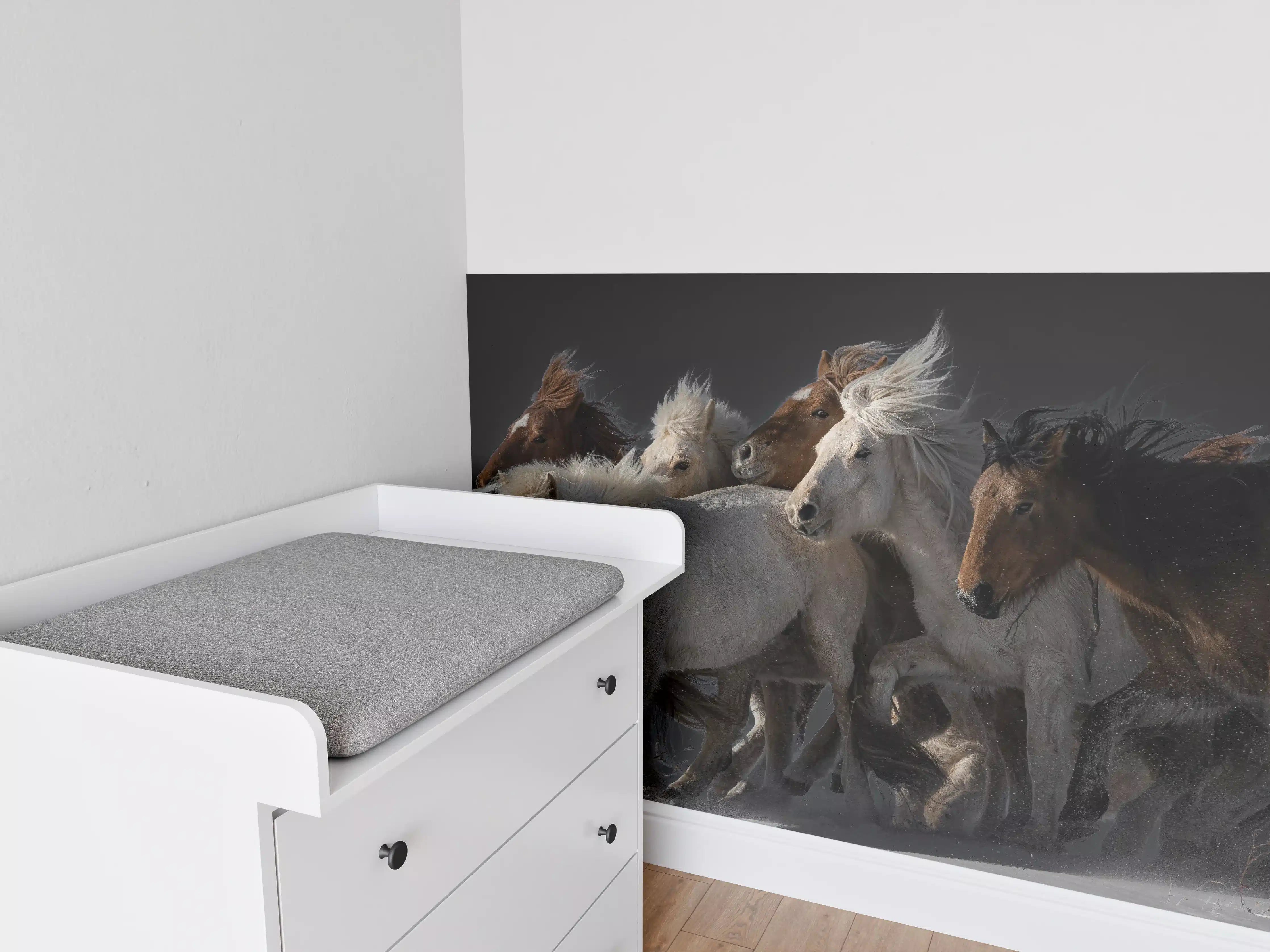 Babyzimmer Wandgestaltung - Pferdeherde 