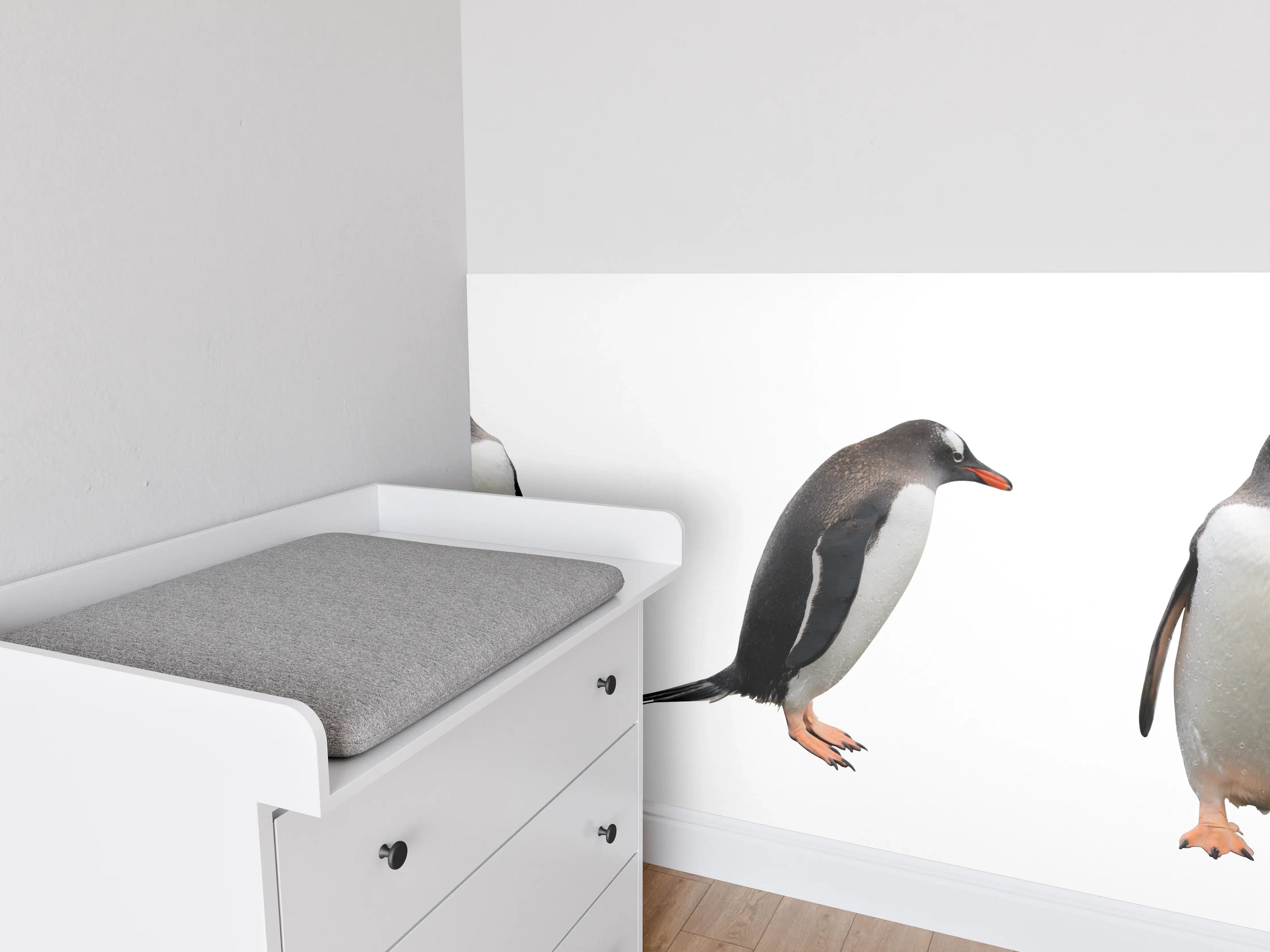 Babyzimmer Wandgestaltung - Pinguine auf weißem Hintergrund