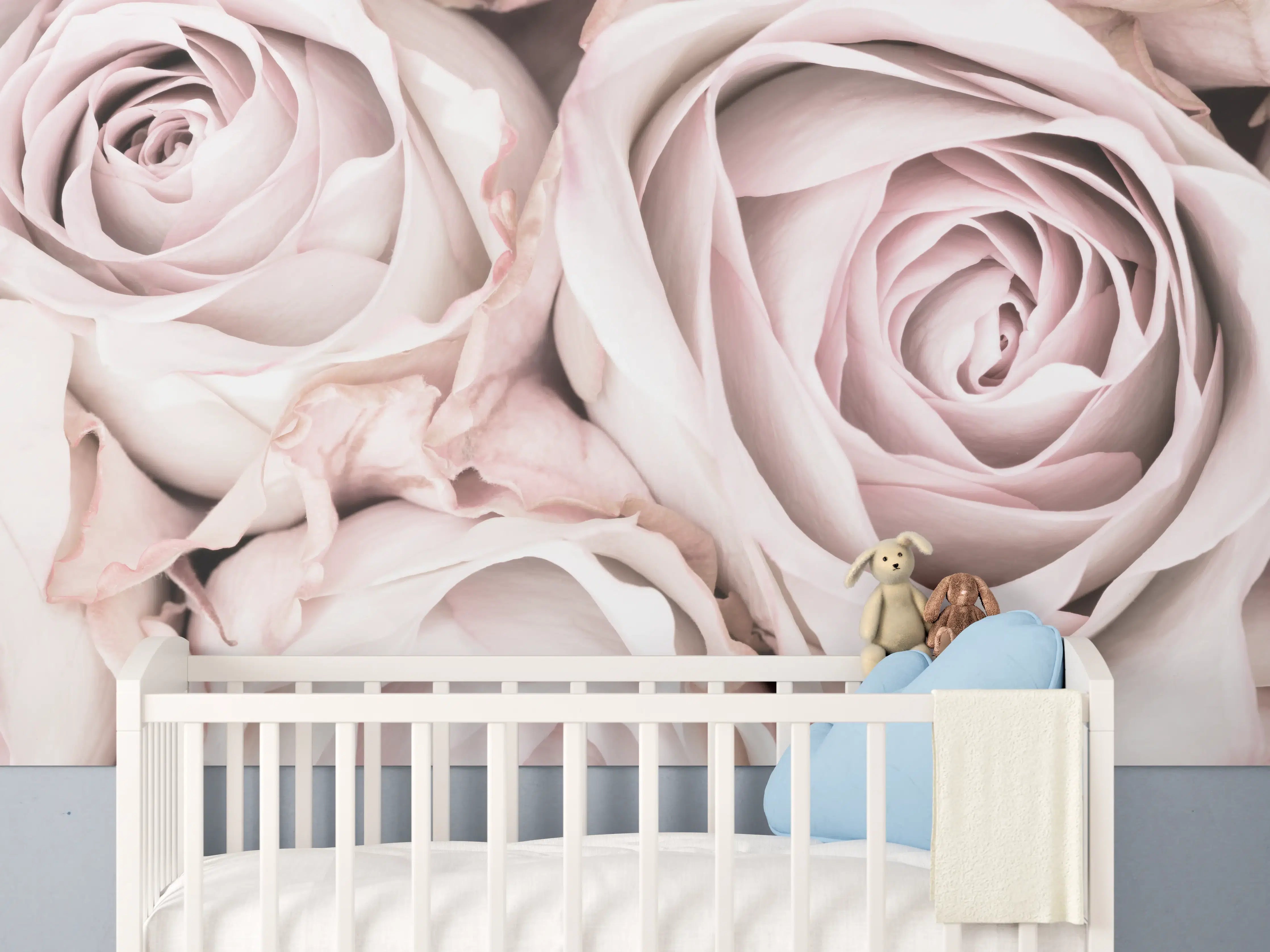 Babyzimmer Wandgestaltung - Pinke Rosen - Floral