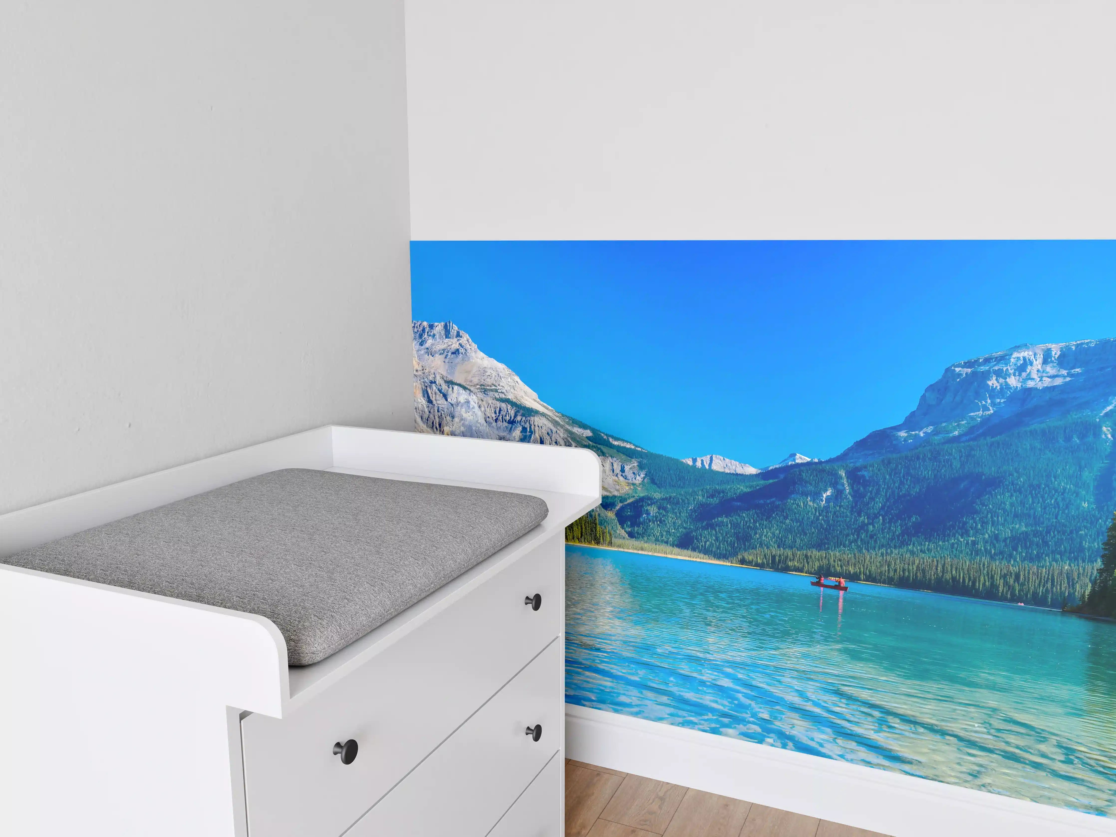 Babyzimmer Wandgestaltung - Prächtige weiße Pferde