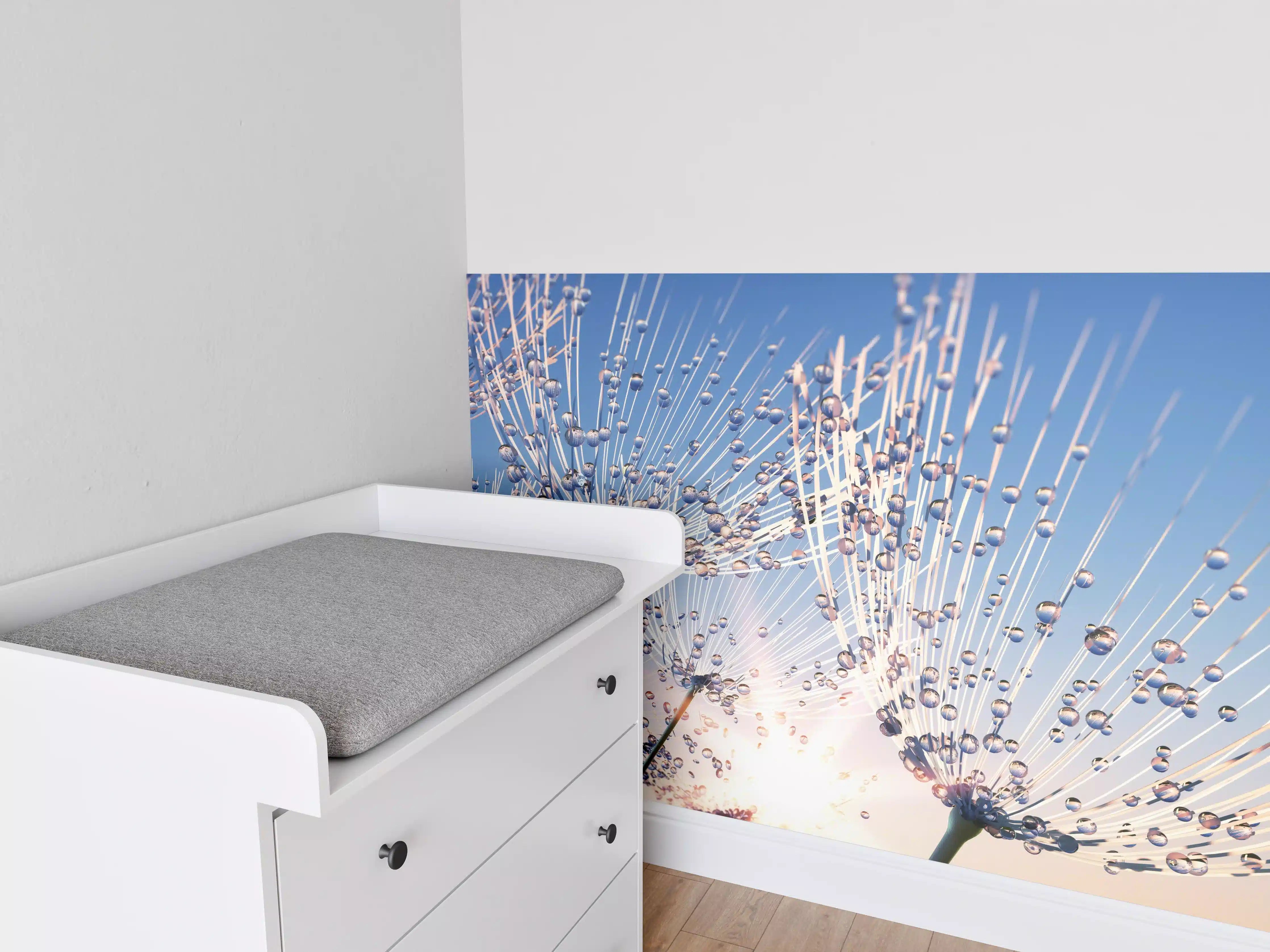 Babyzimmer Wandgestaltung - Pusteblume mit Tautropfen