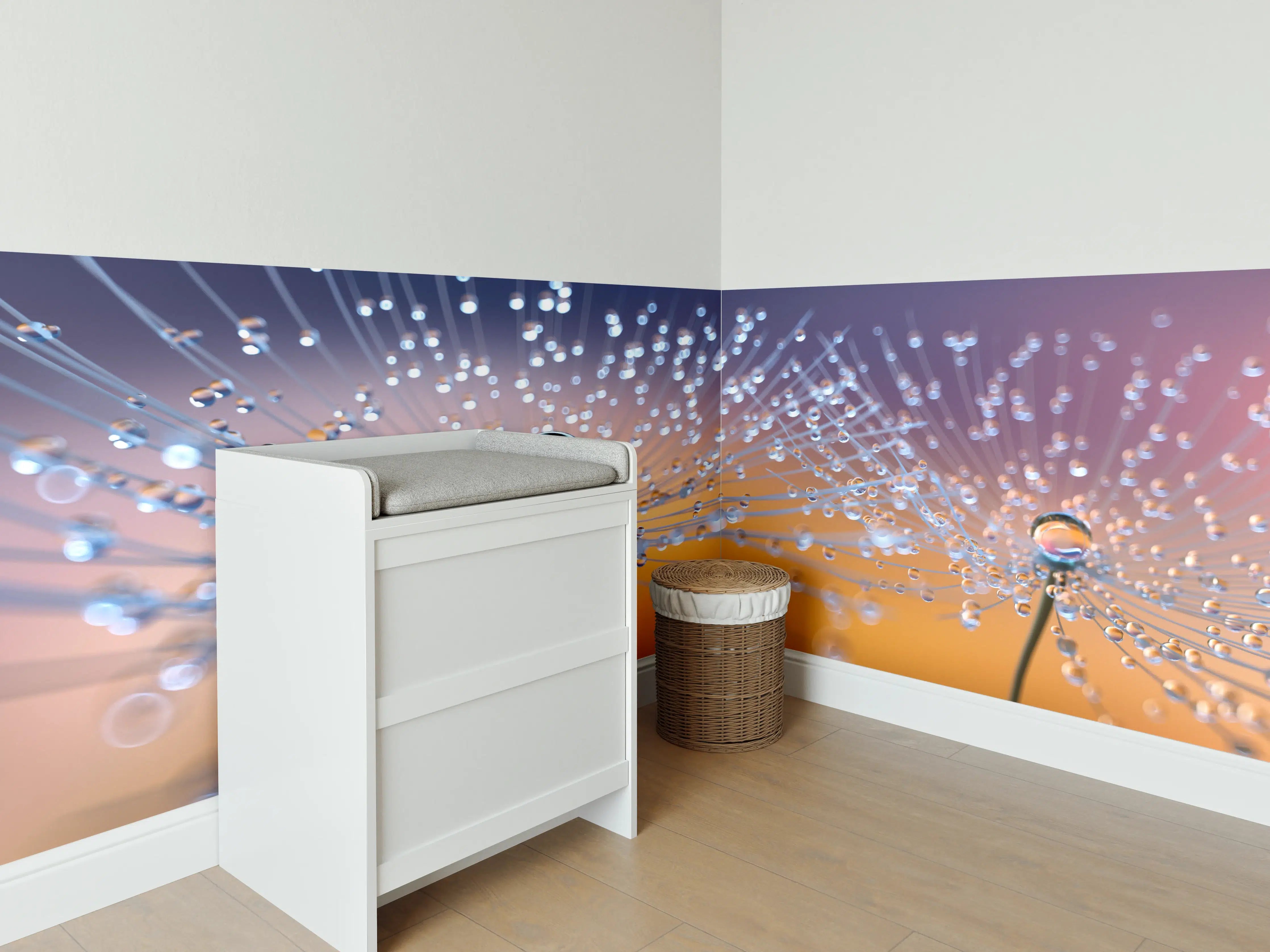 Babyzimmer Wandgestaltung - Pusteblumen mit Tau