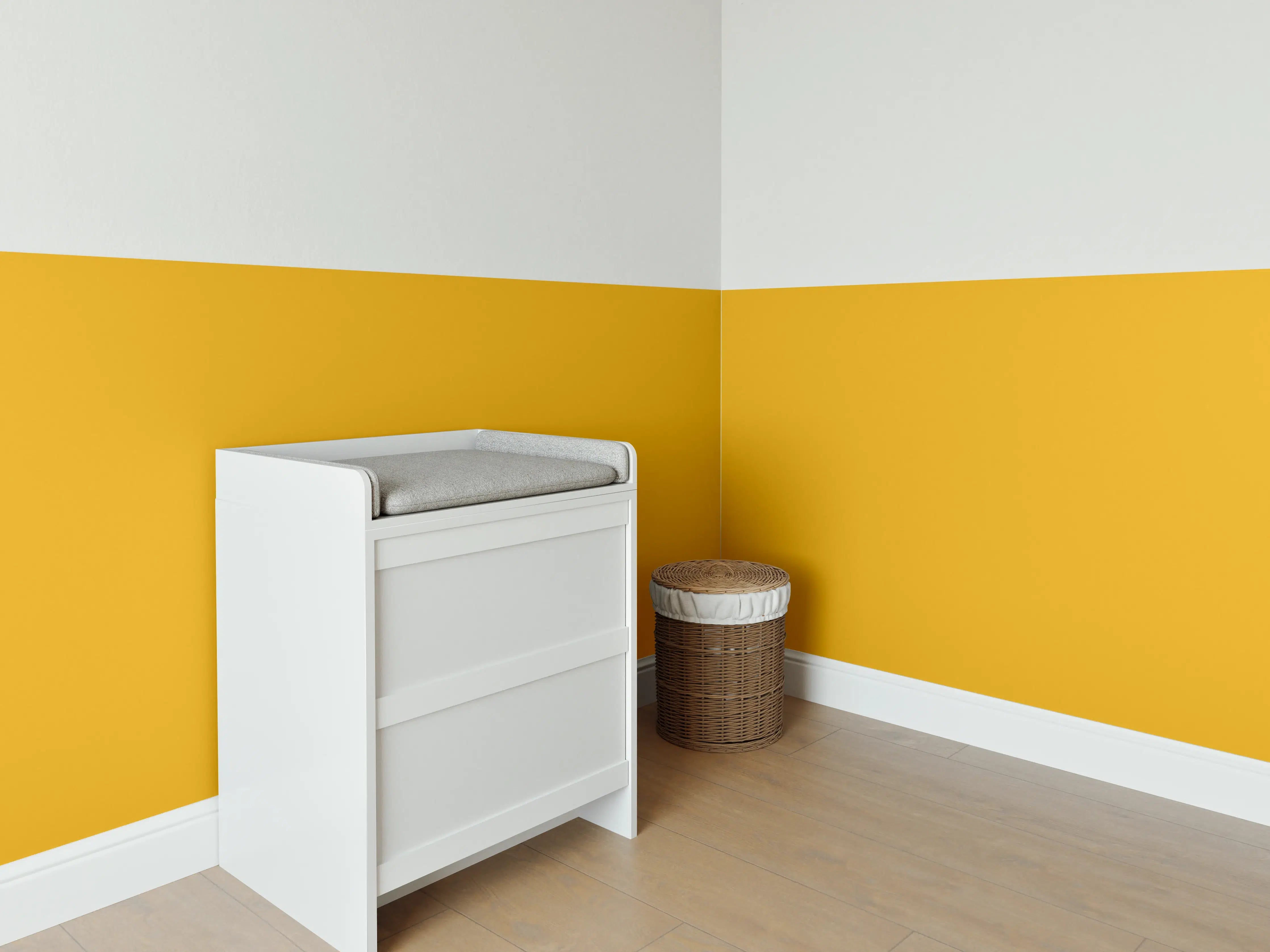 Babyzimmer Wandgestaltung - RAL 1006 (Maisgelb)