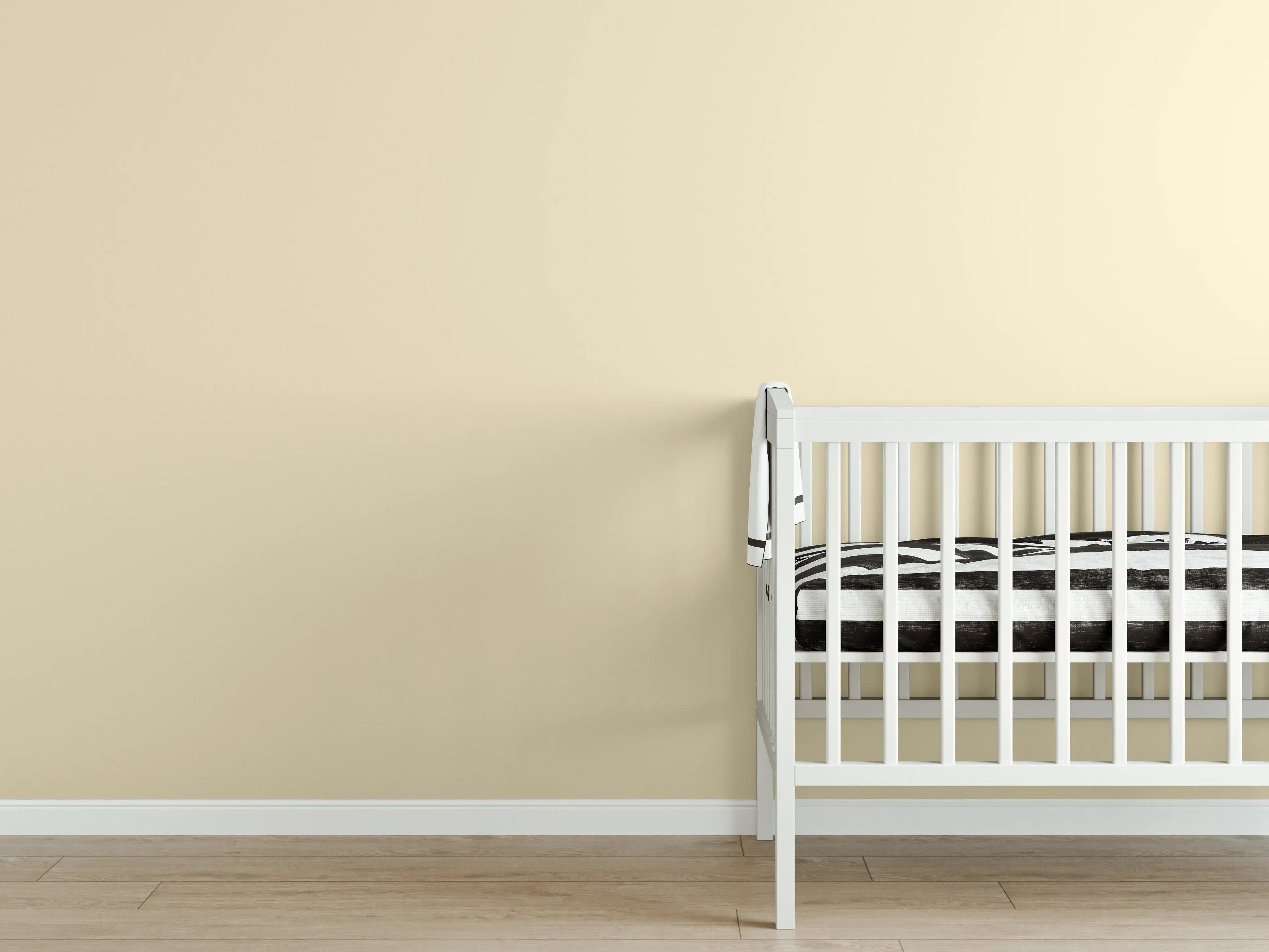 Babyzimmer Wandgestaltung - RAL 1015 (Hellelfenbein)
