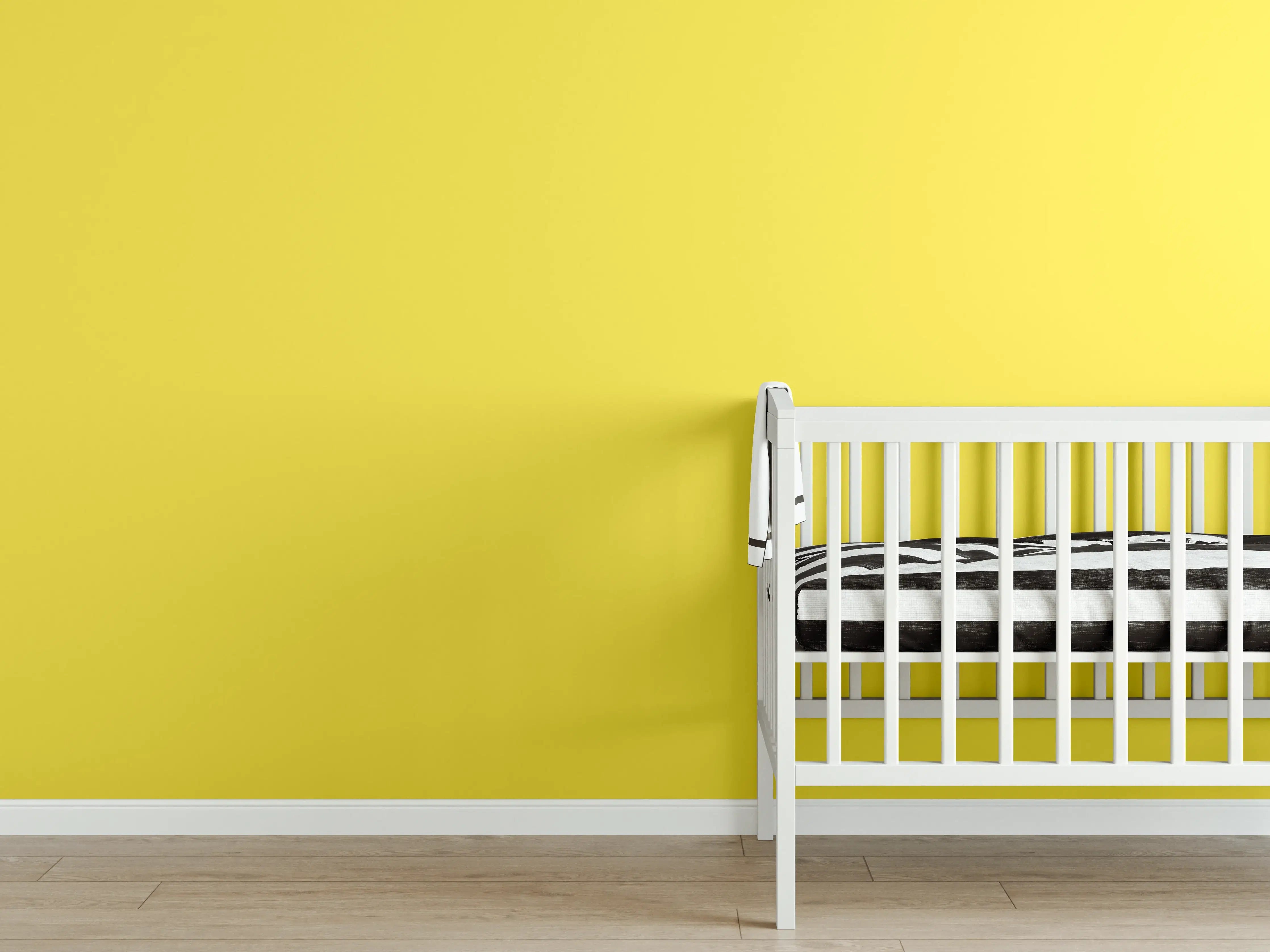 Babyzimmer Wandgestaltung - RAL 1018 (Zinkgelb)