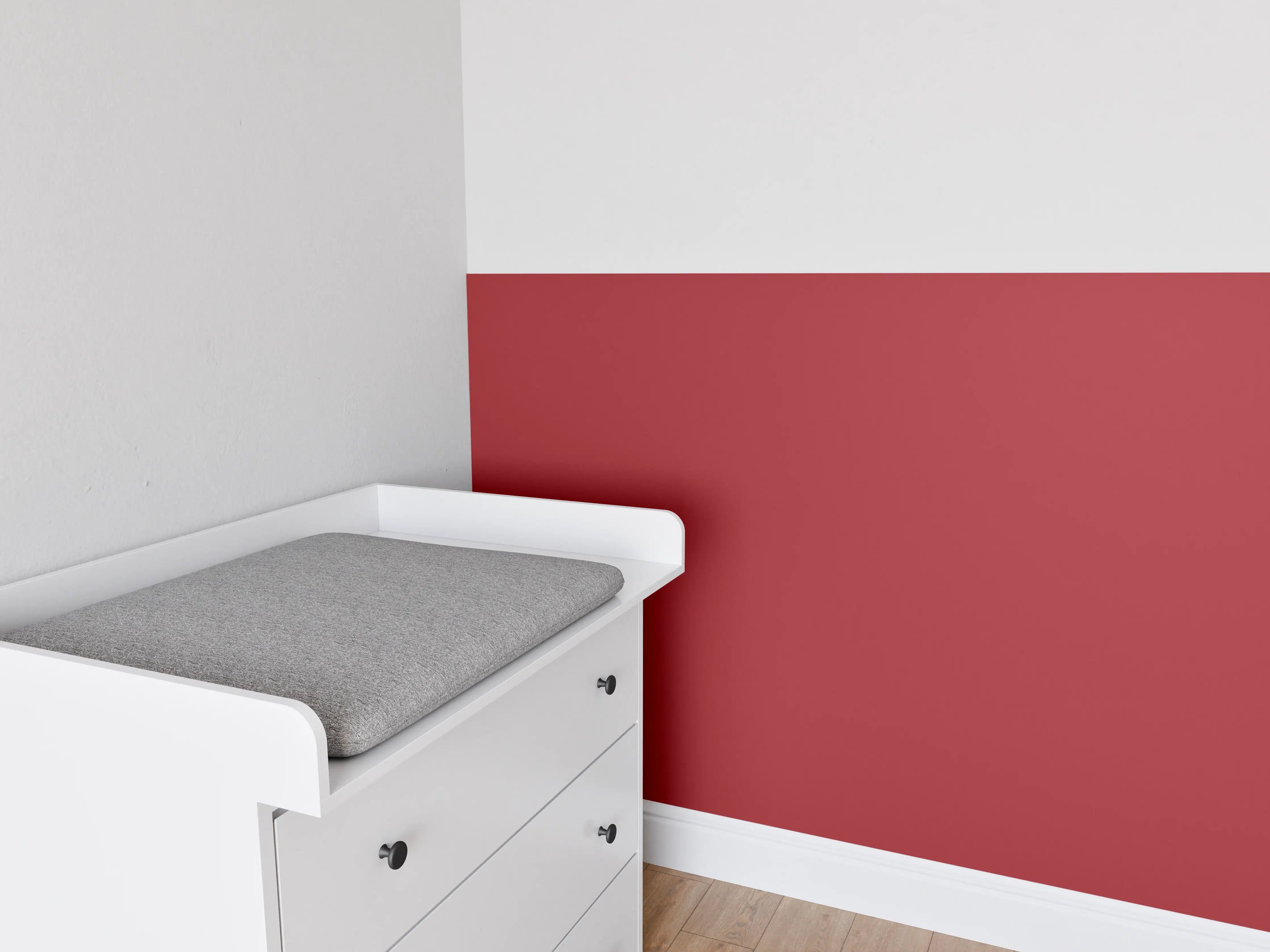 Babyzimmer Wandgestaltung - RAL 3002 (Karminrot)