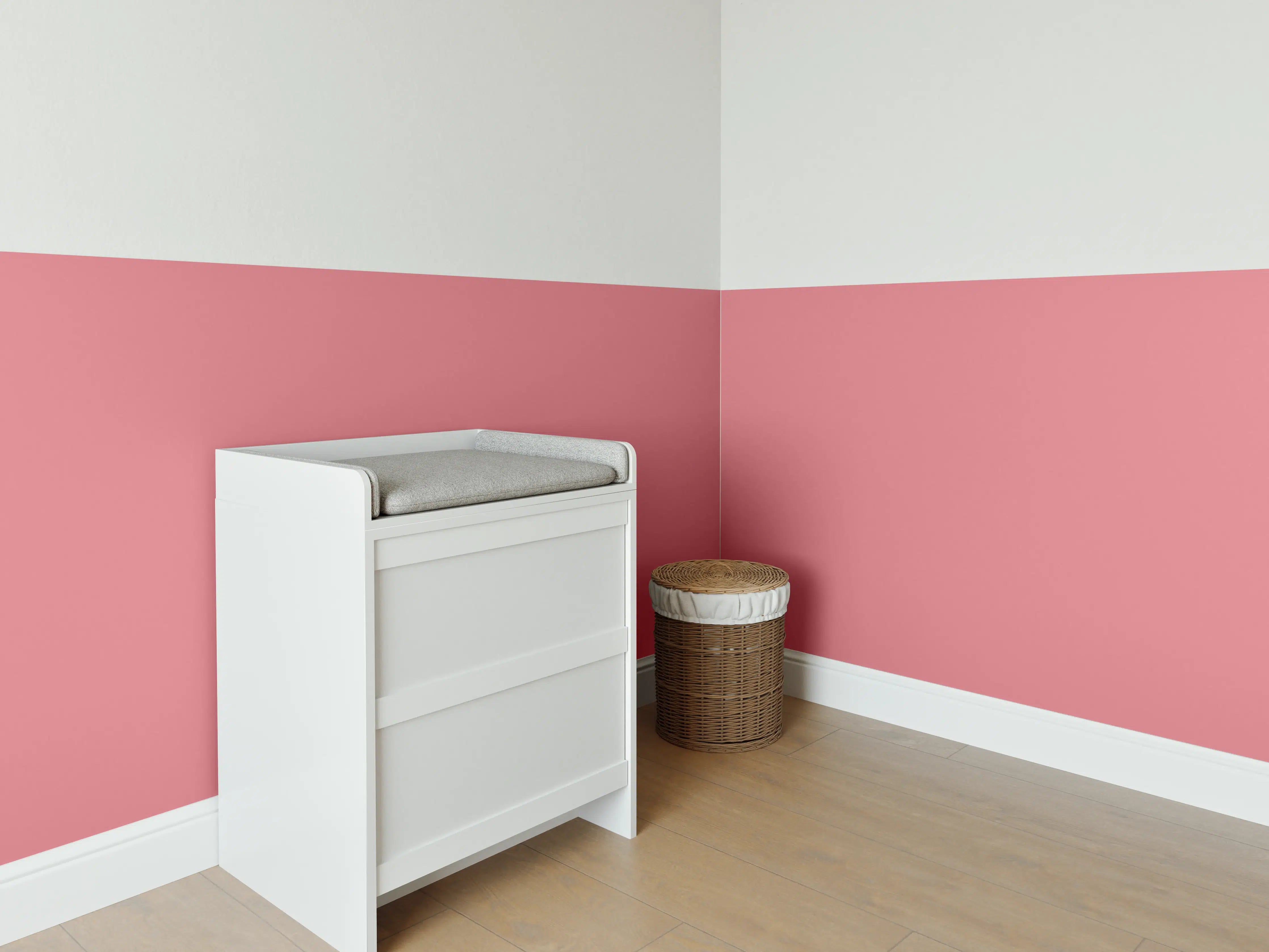 Babyzimmer Wandgestaltung - RAL 3014 (Altrosa)