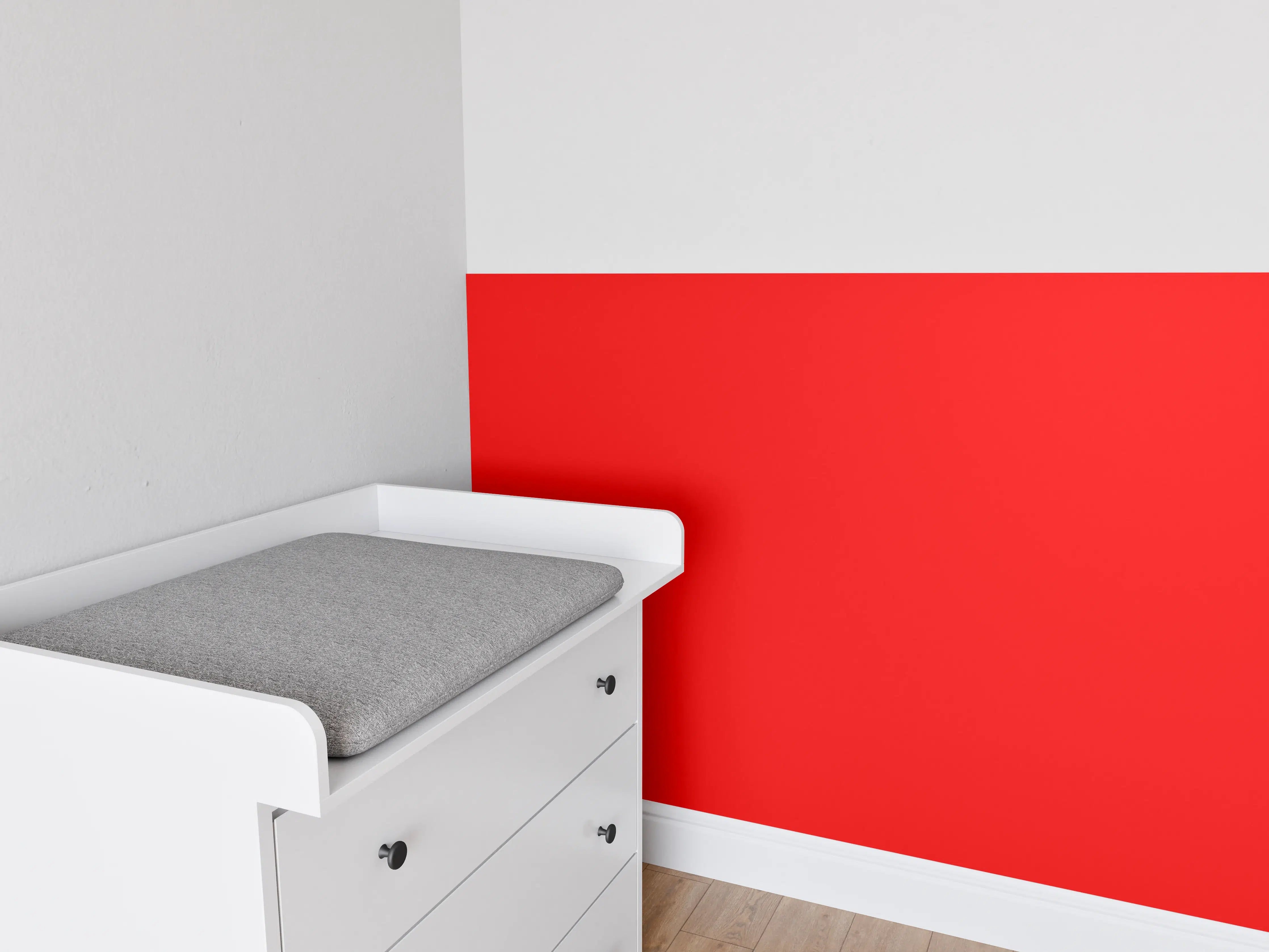 Babyzimmer Wandgestaltung - RAL 3024 (leuchtendes Rot)