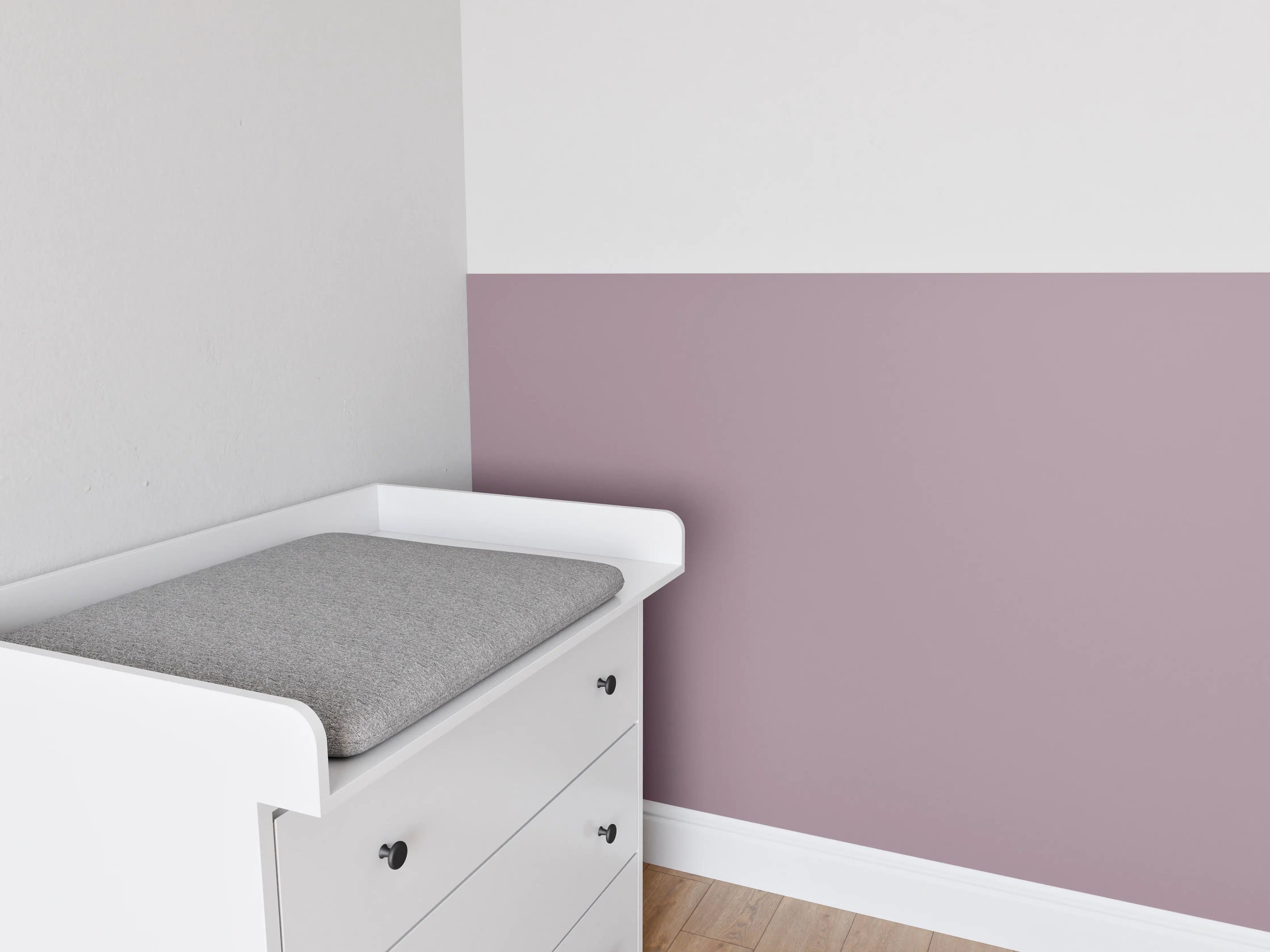 Babyzimmer Wandgestaltung - RAL 4009 Pastellviolett