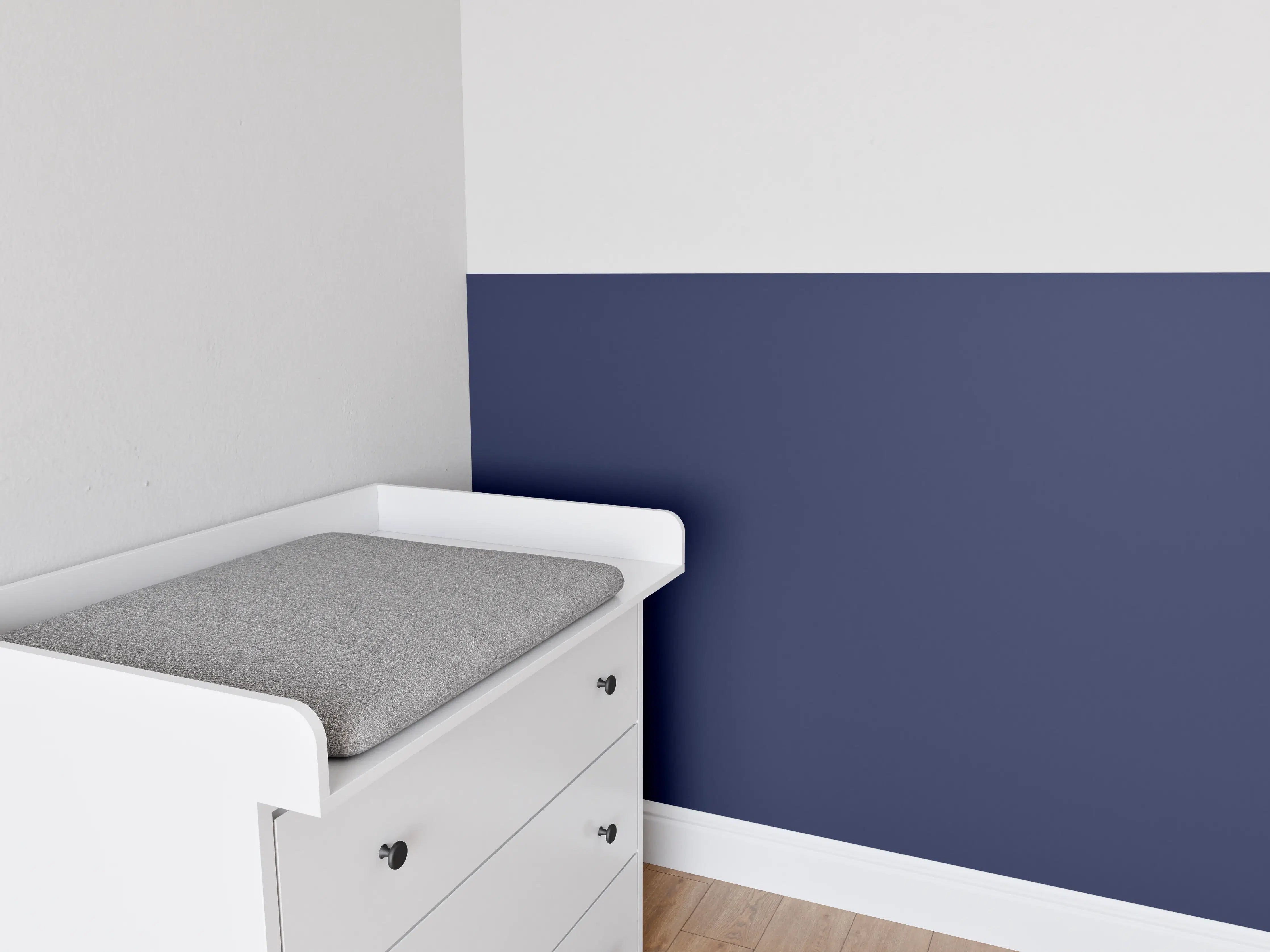 Babyzimmer Wandgestaltung - RAL 5013 (Kobaltblau)
