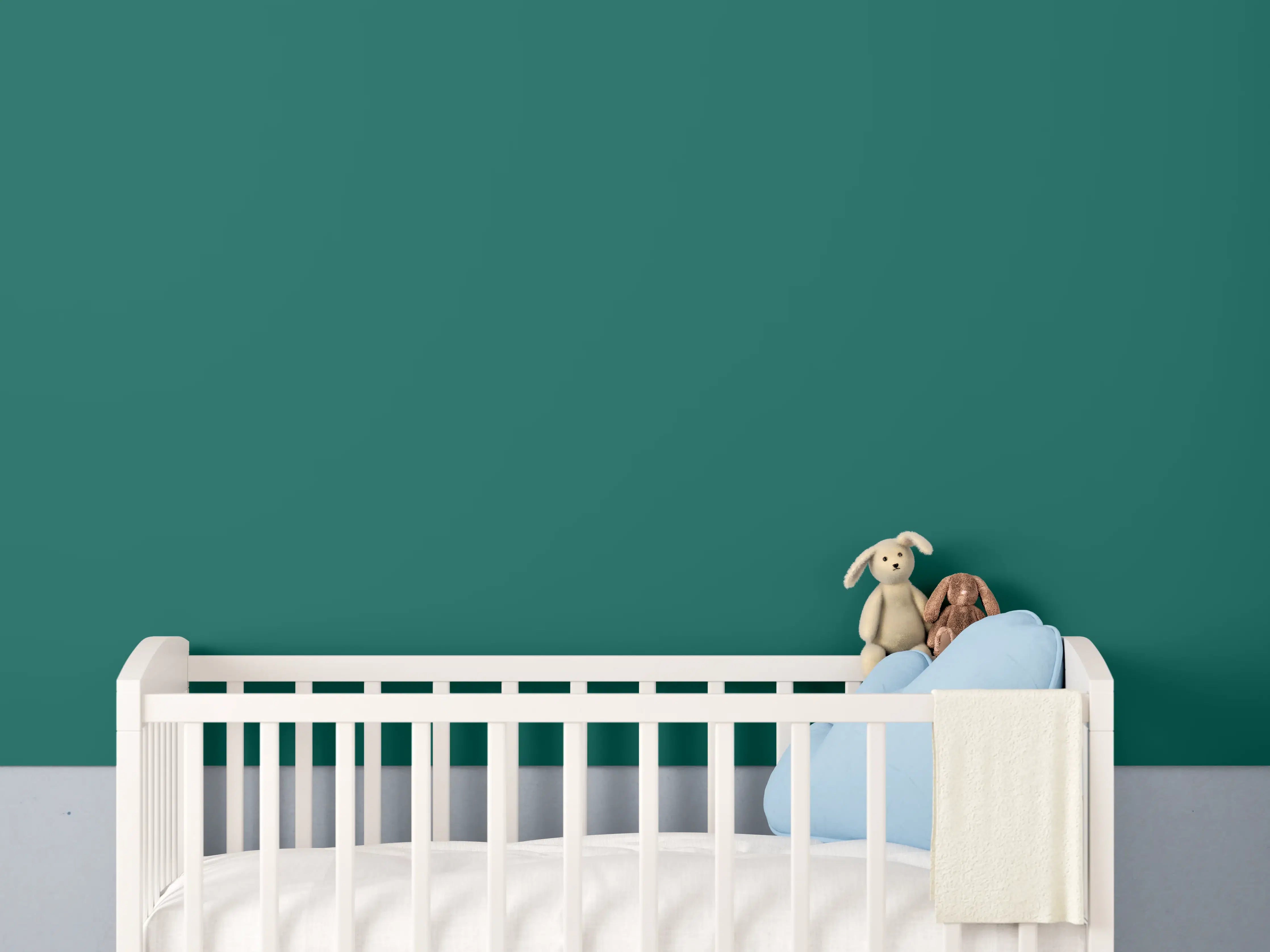 Babyzimmer Wandgestaltung - RAL 6026 (Opalgrün)
