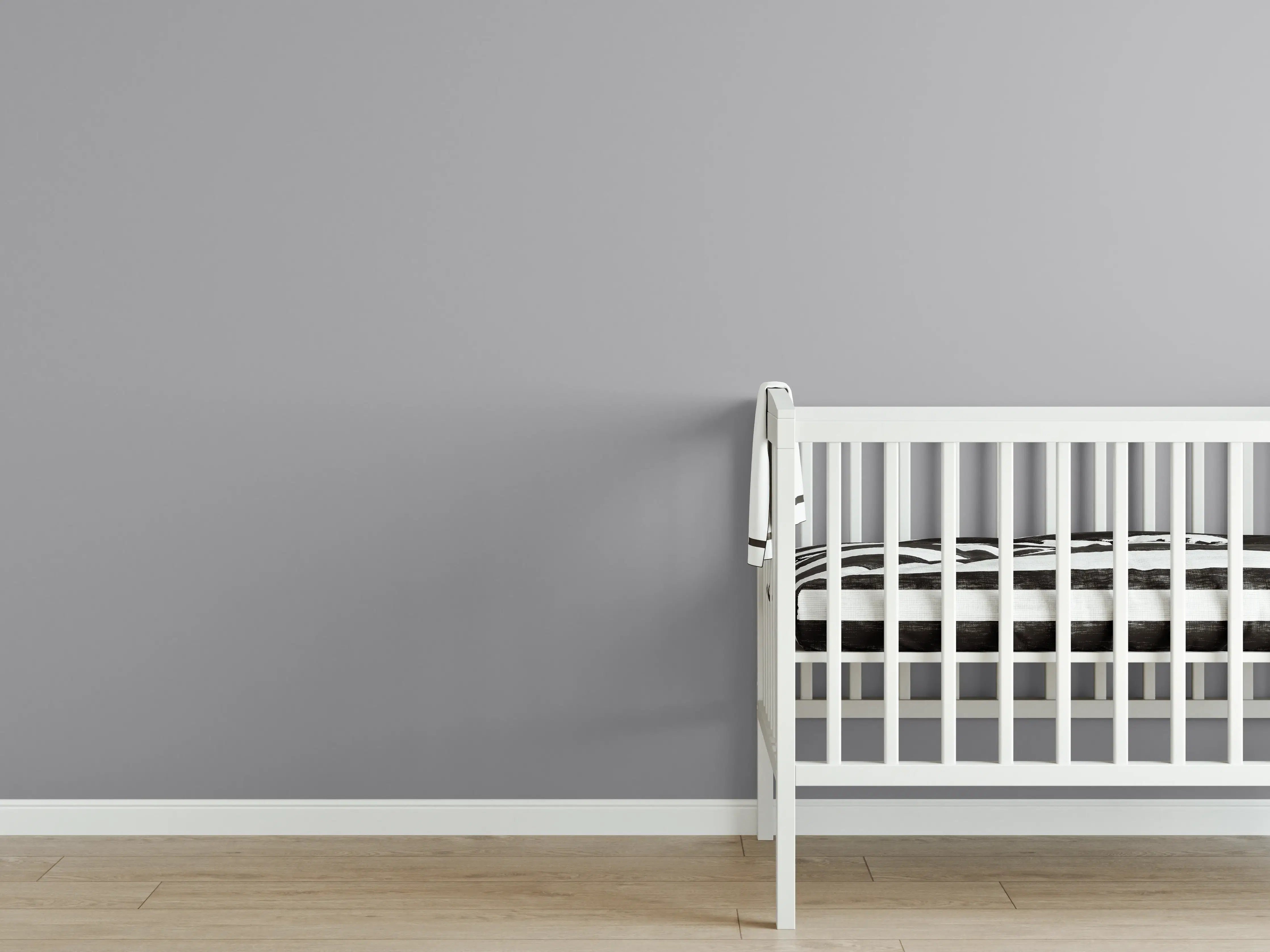 Babyzimmer Wandgestaltung - RAL 7004 (Signalgrau)