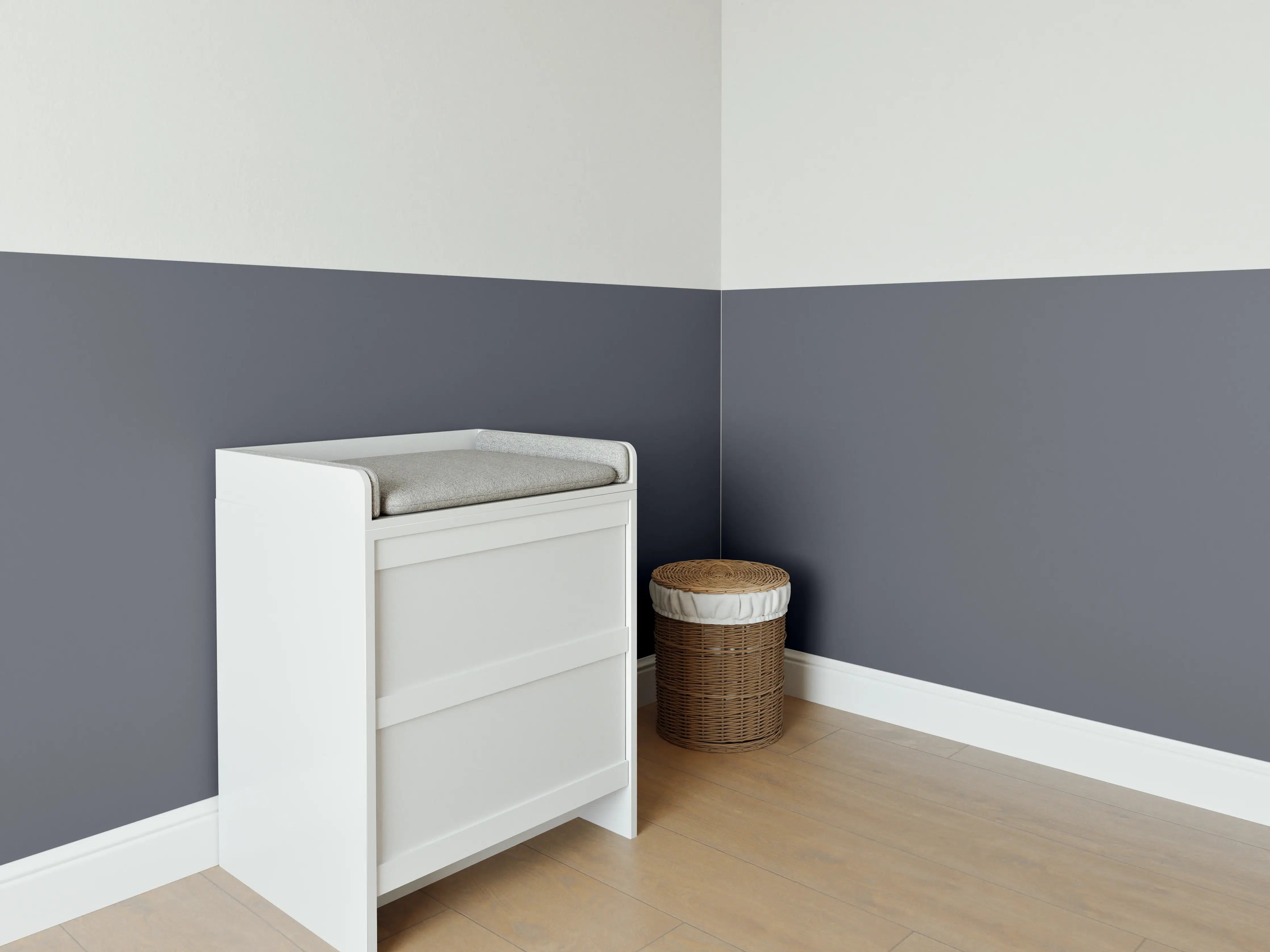 Babyzimmer Wandgestaltung - RAL 7015 (Schiefergrau)