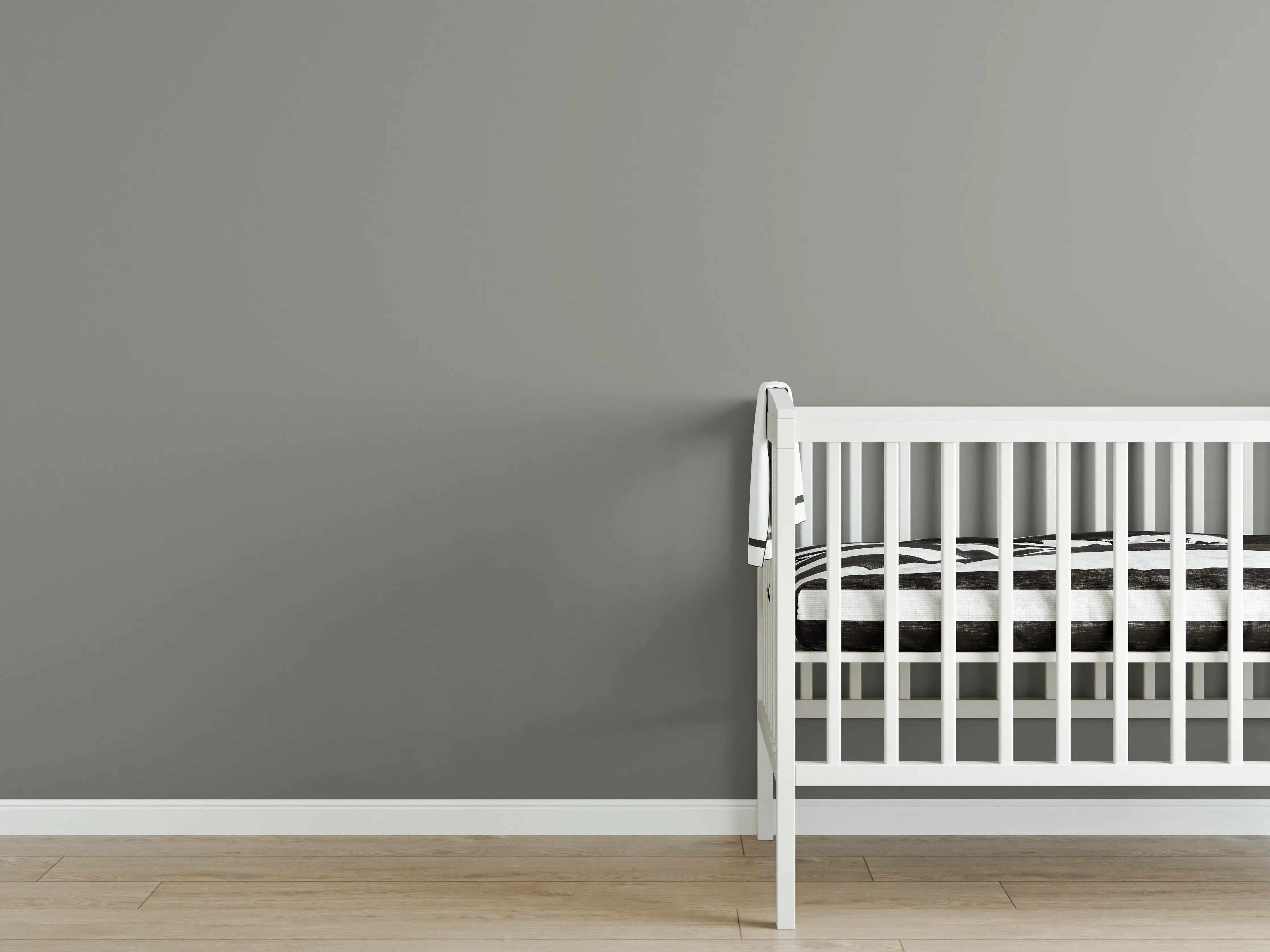 Babyzimmer Wandgestaltung - RAL 7023 (Betongrau)