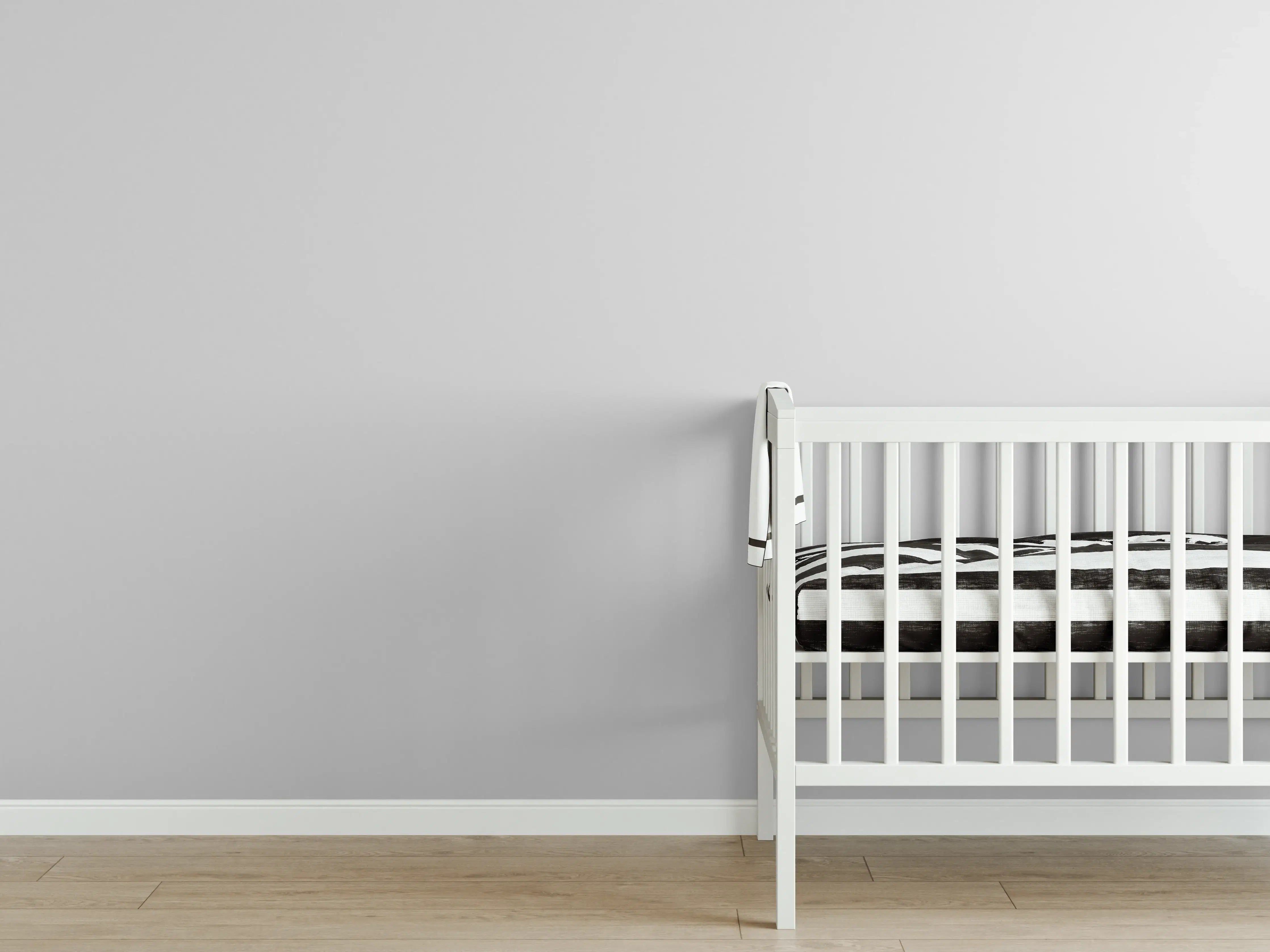 Babyzimmer Wandgestaltung - RAL 7047 (Telegrau 4)