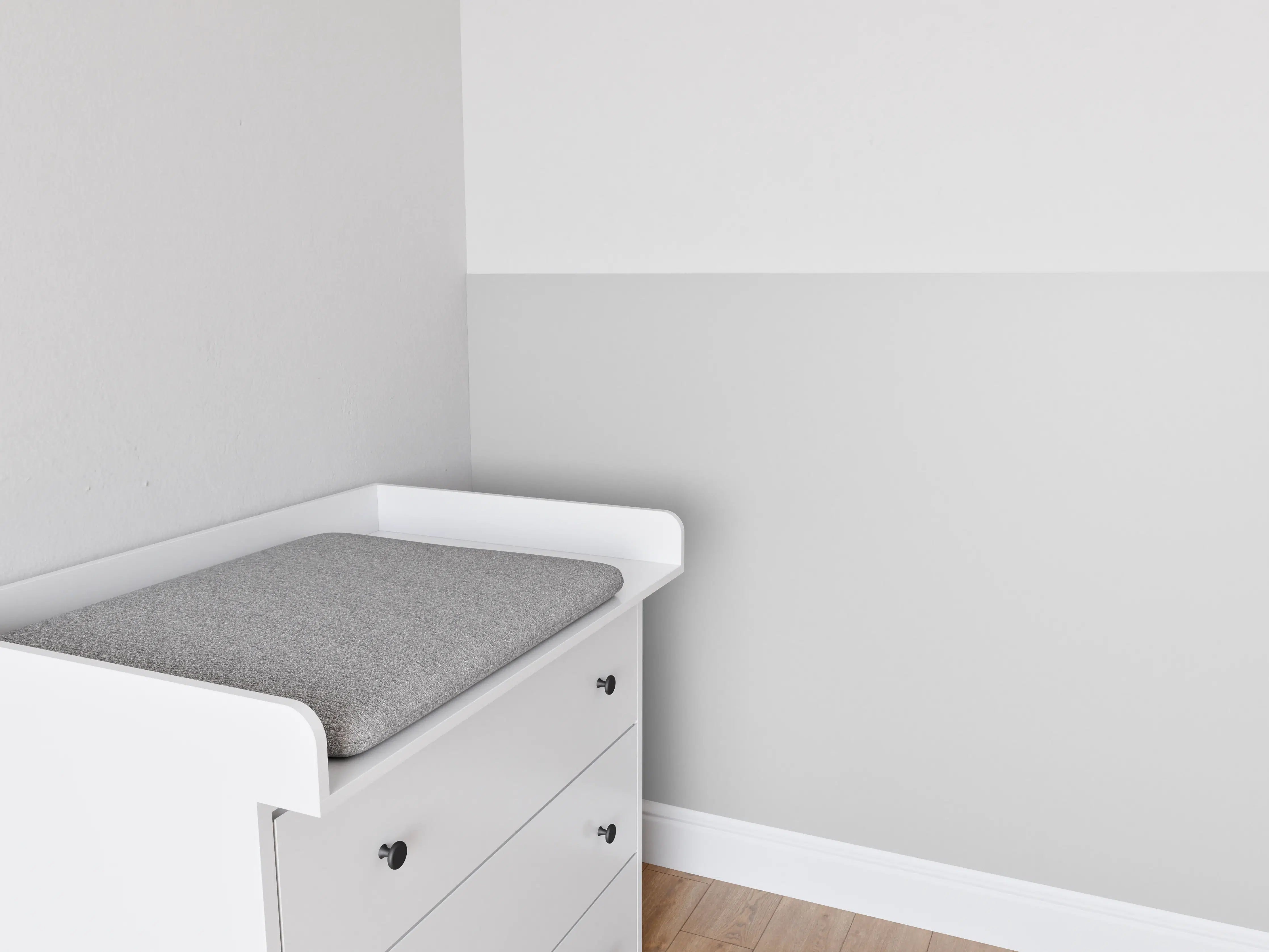 Babyzimmer Wandgestaltung - RAL 7047 (Telegrau 4)