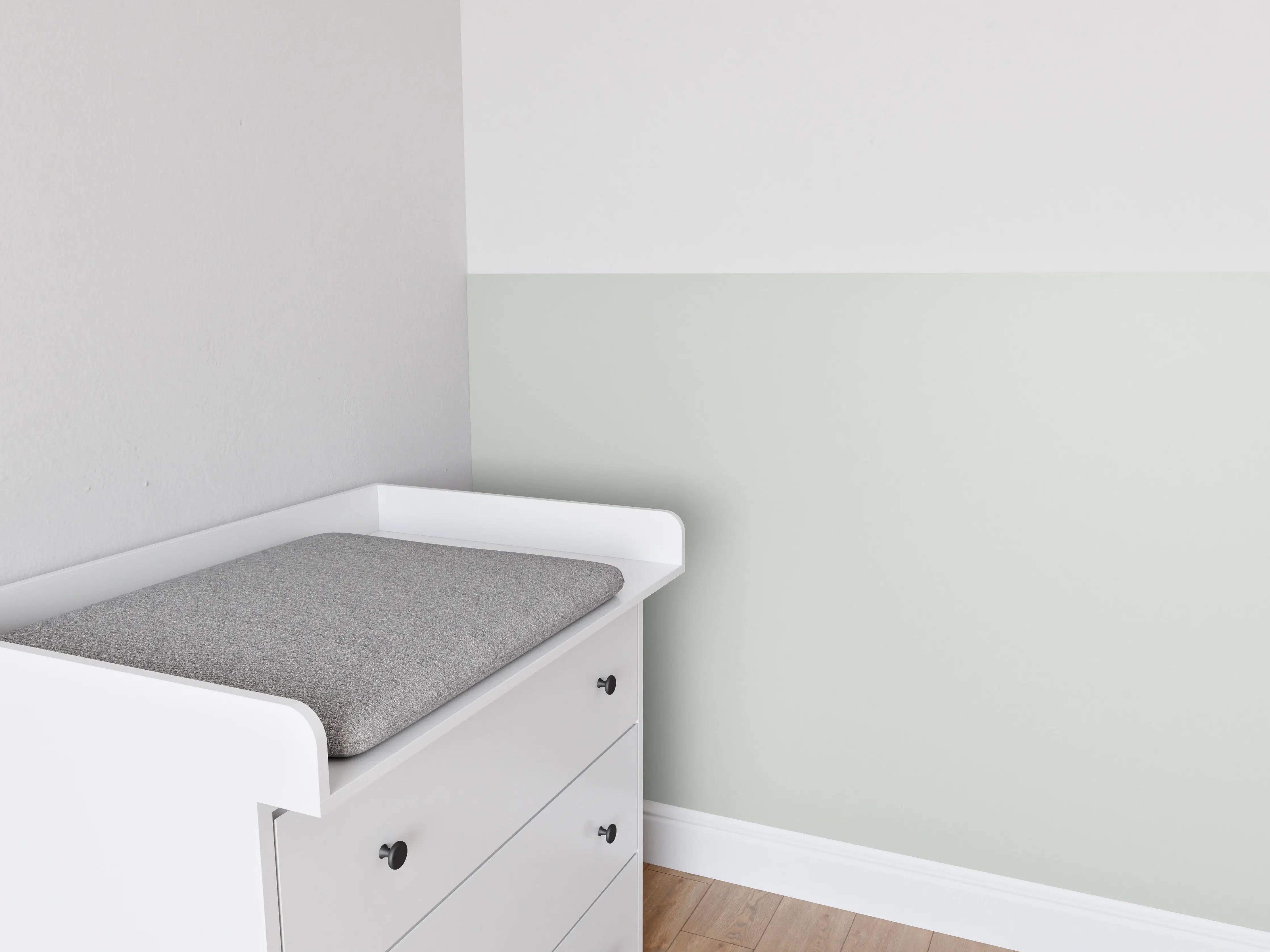 Babyzimmer Wandgestaltung - RAL 9018 (Papyrusweiß)