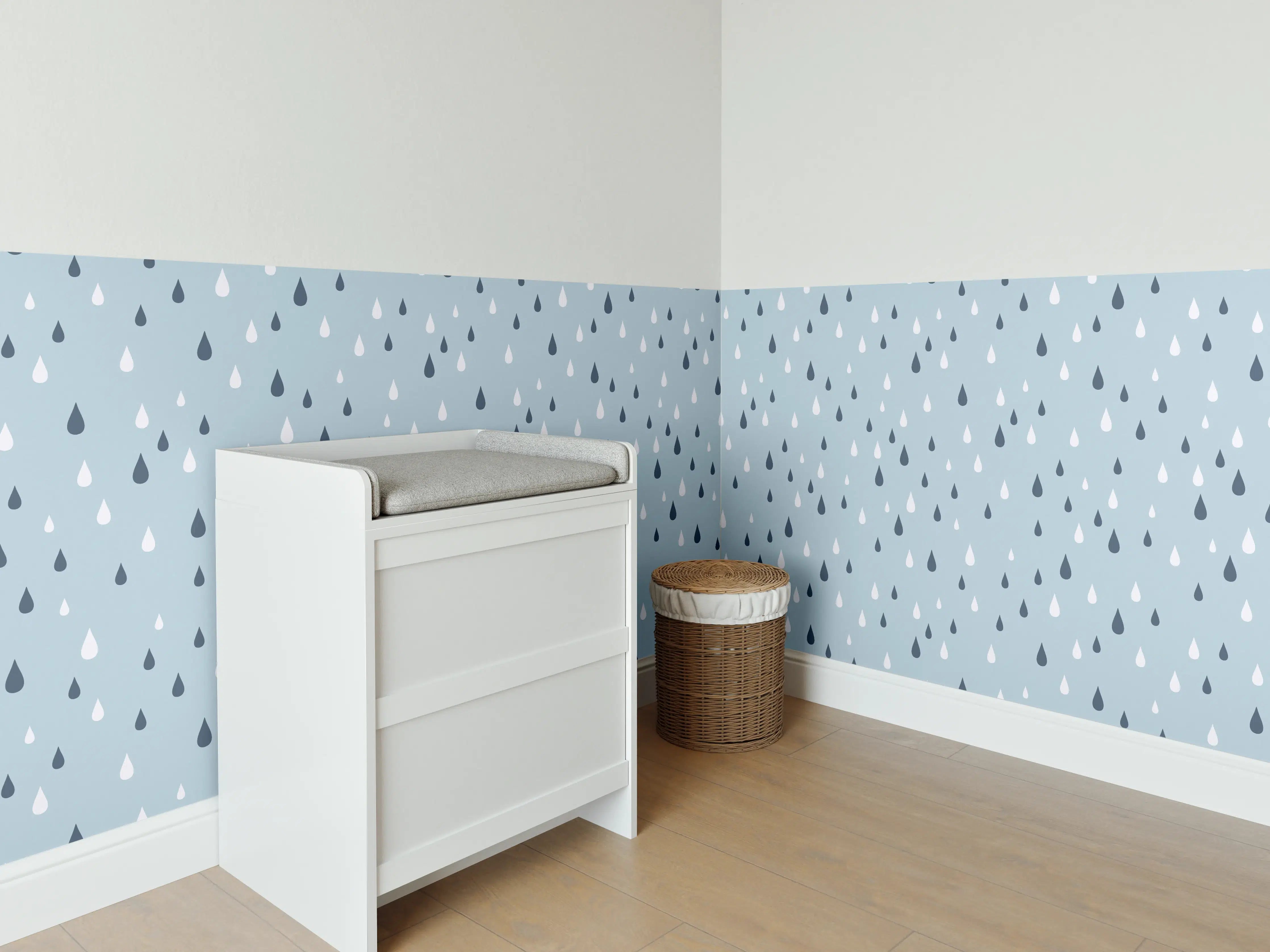 Babyzimmer Wandgestaltung - Regentropfen auf blauem Hintergrund