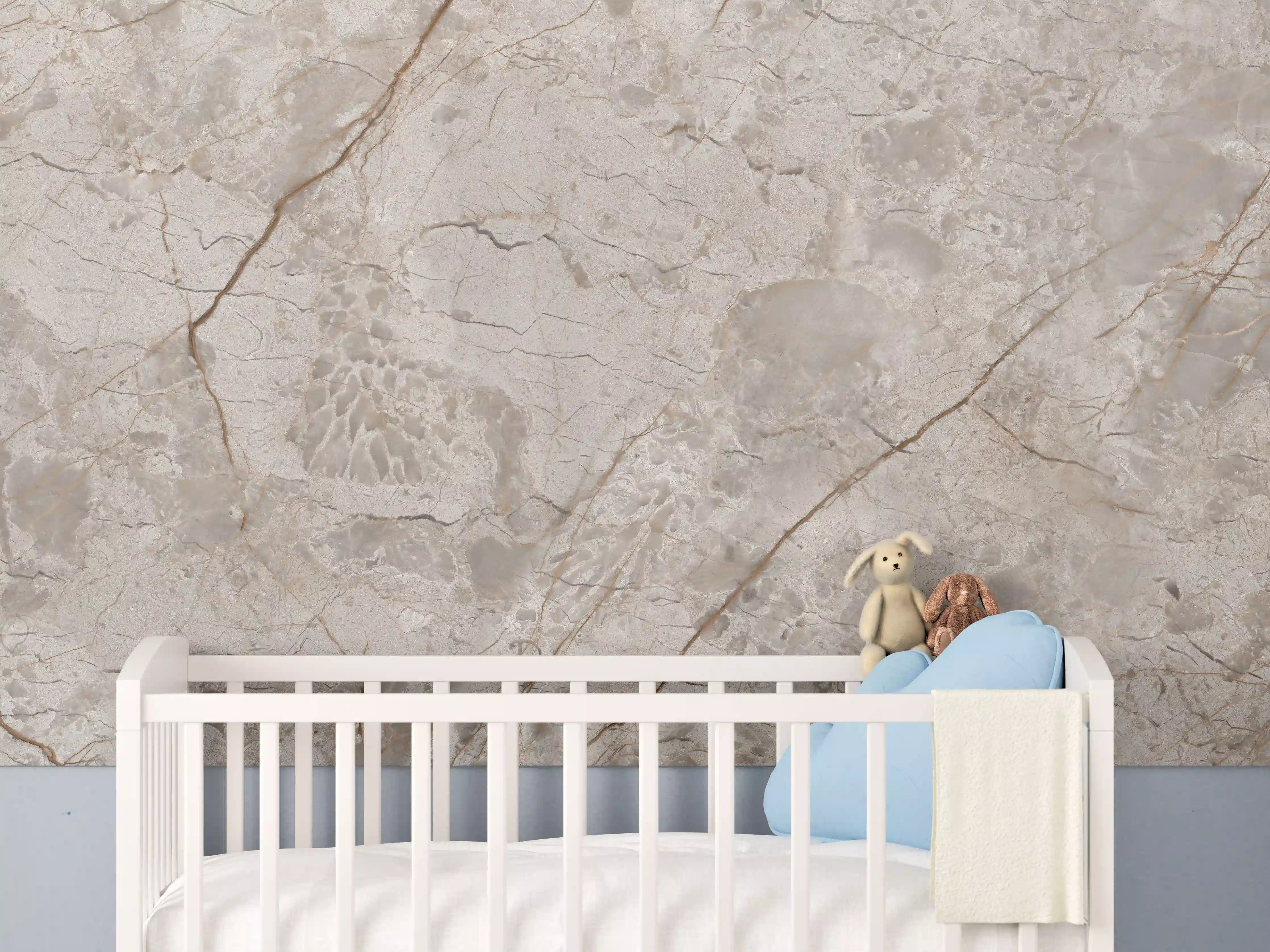 Babyzimmer Wandgestaltung - Rissiger beiger Marmor