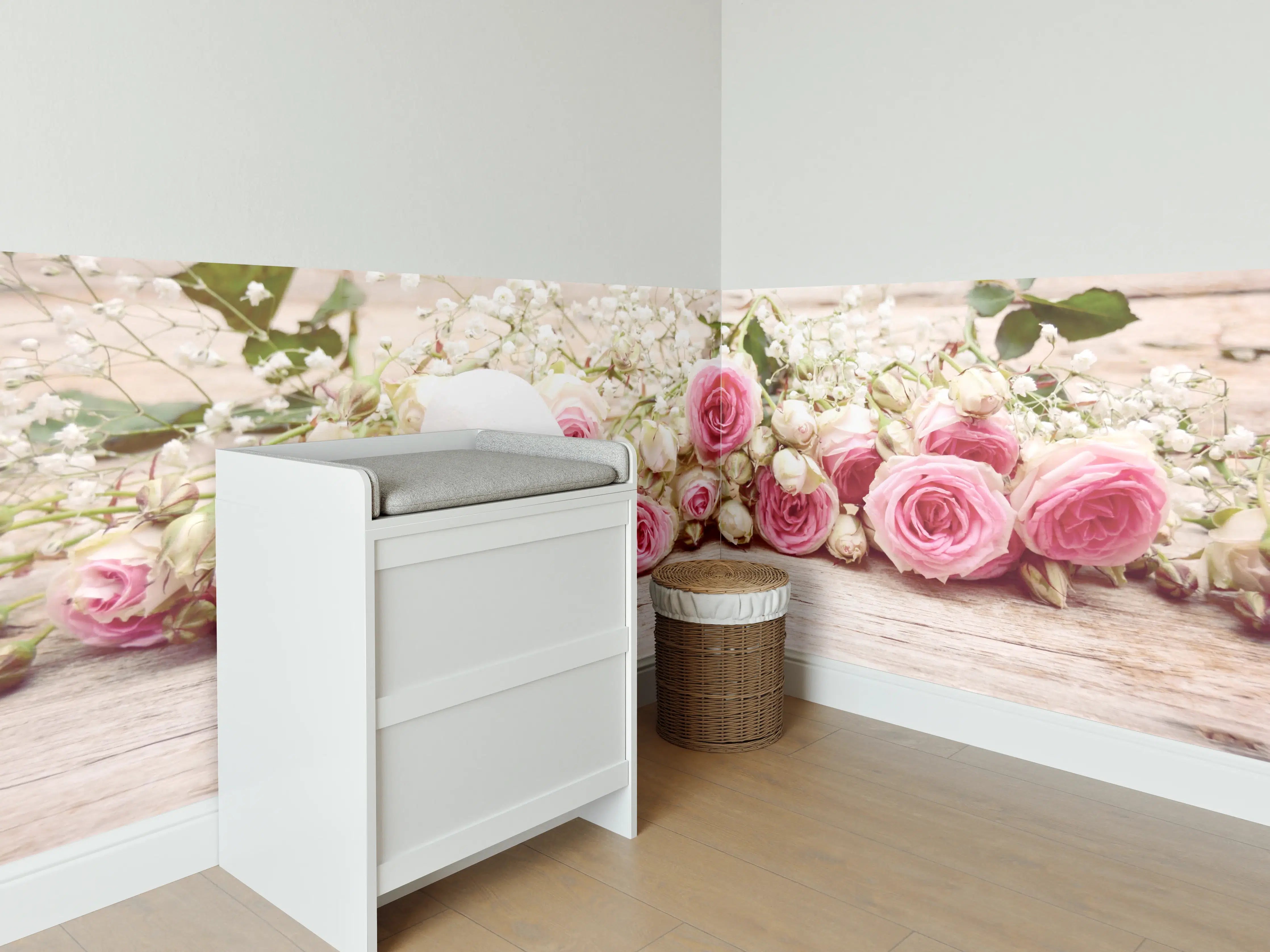 Babyzimmer Wandgestaltung - Romantische Blumen und Herz-Deko