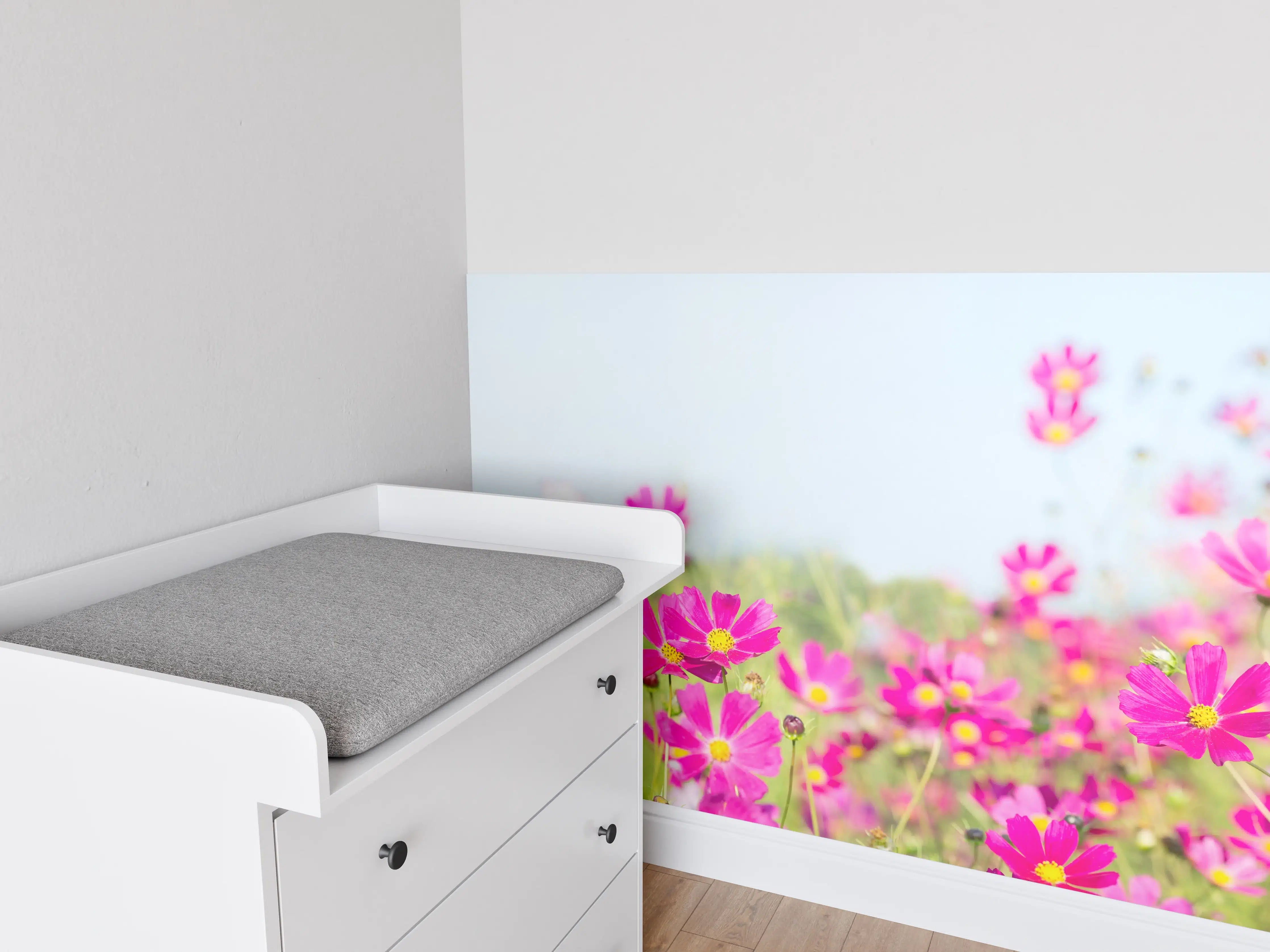Babyzimmer Wandgestaltung - Rosa Blumenwiese Panorama