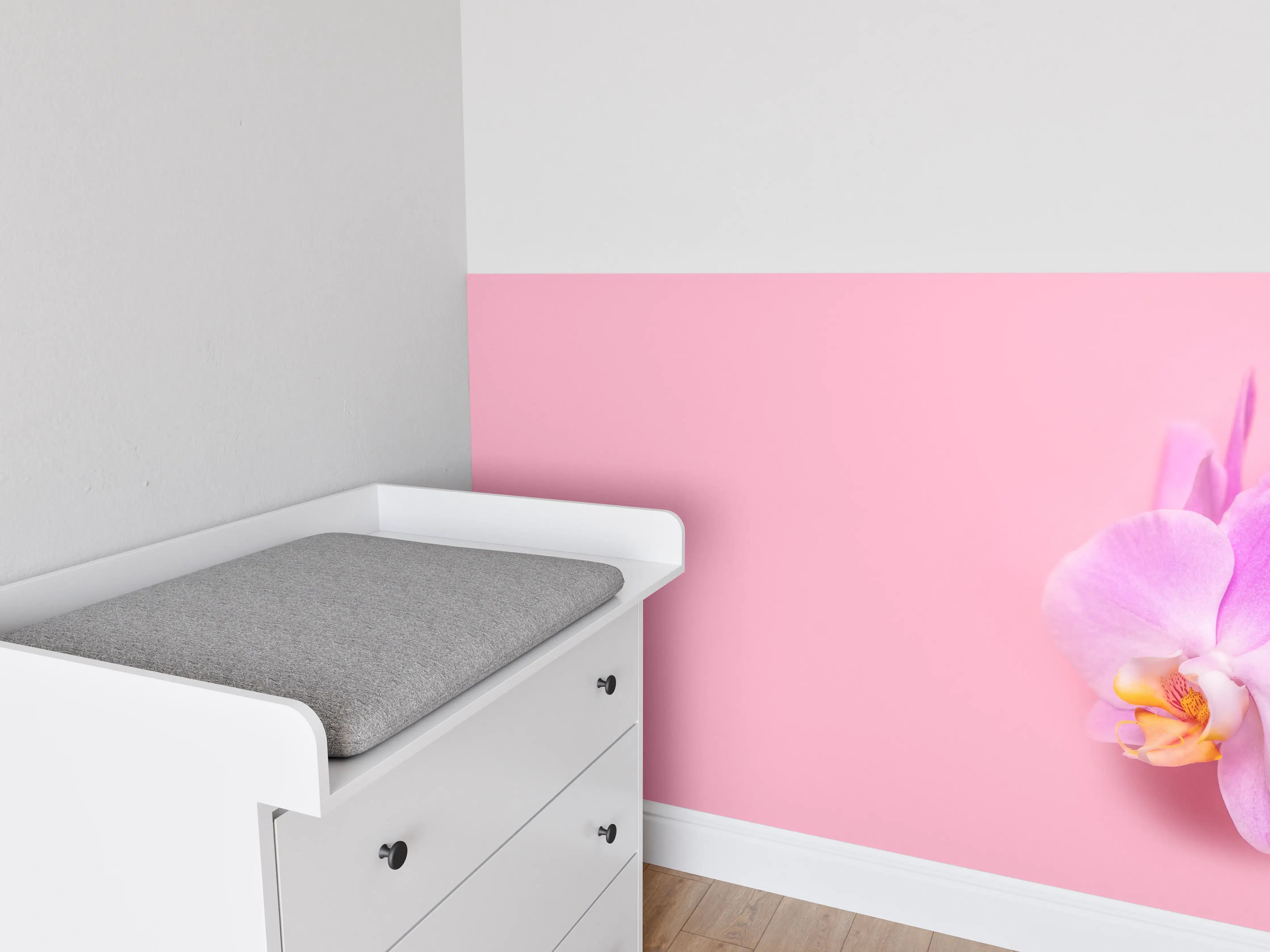 Babyzimmer Wandgestaltung - Rosa Orchideen auf Pink