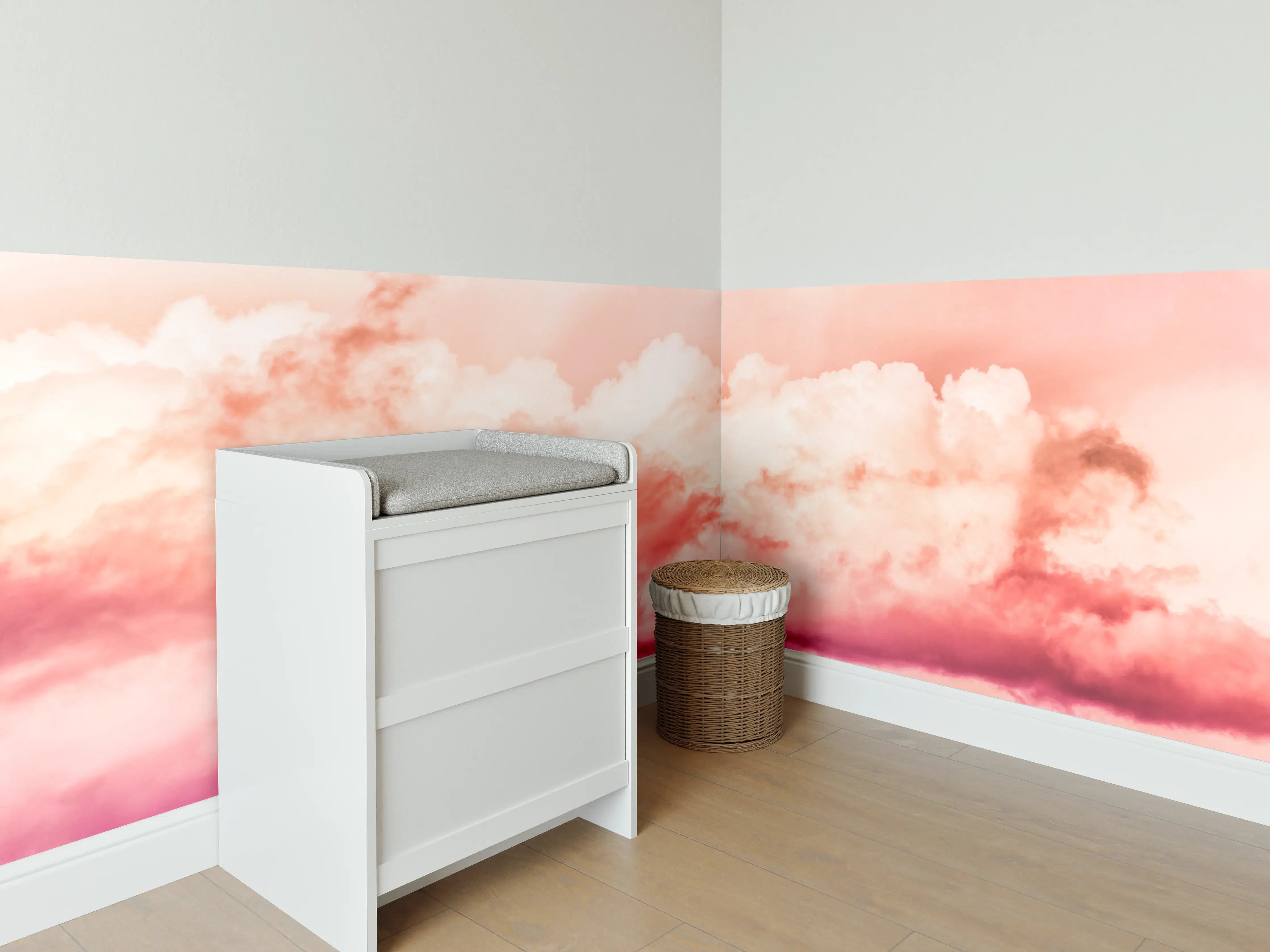 Babyzimmer Wandgestaltung - Rosa Wolkenhimmel
