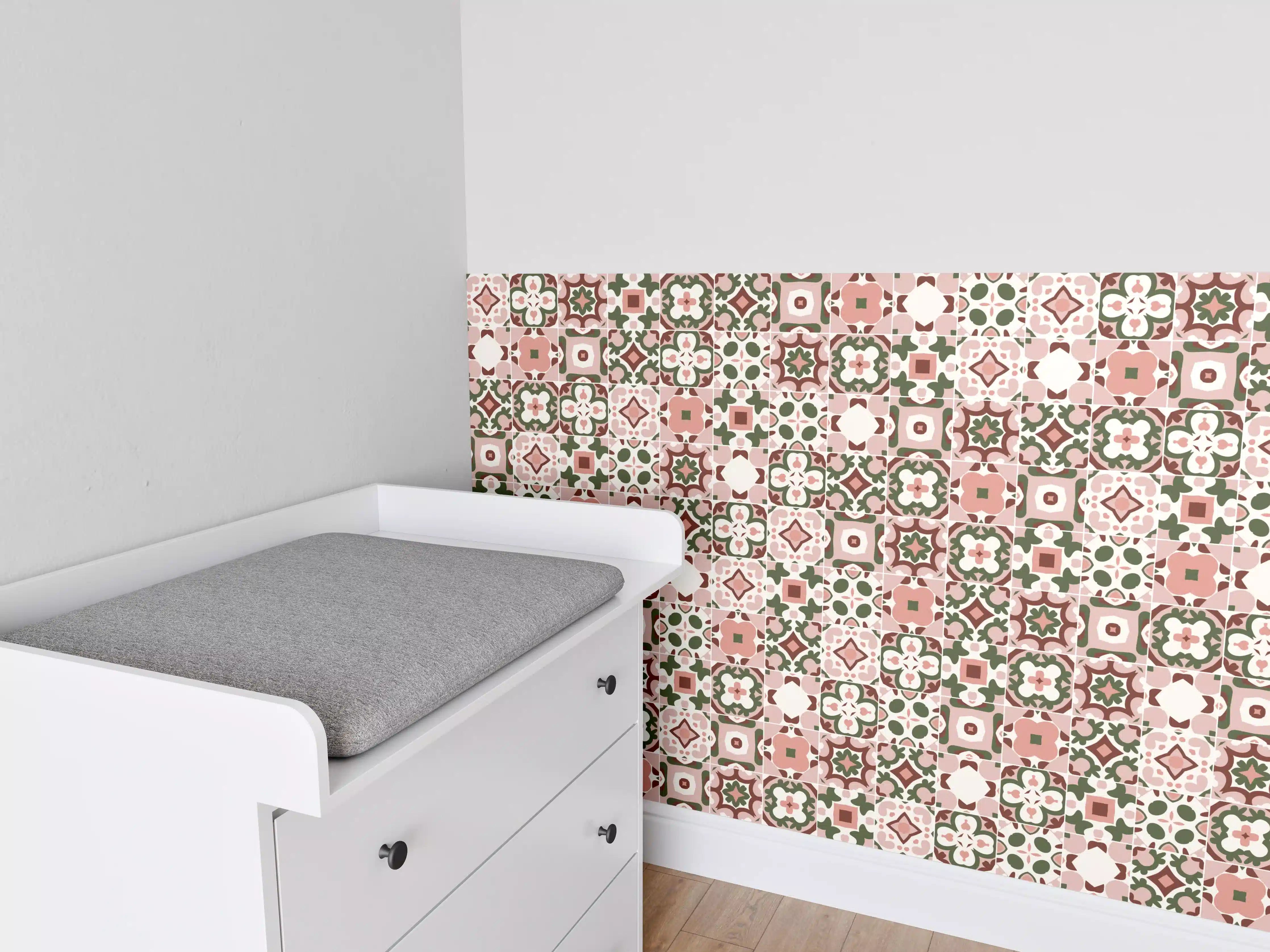 Babyzimmer Wandgestaltung - Rosé-Goldenes Mosaikmuster