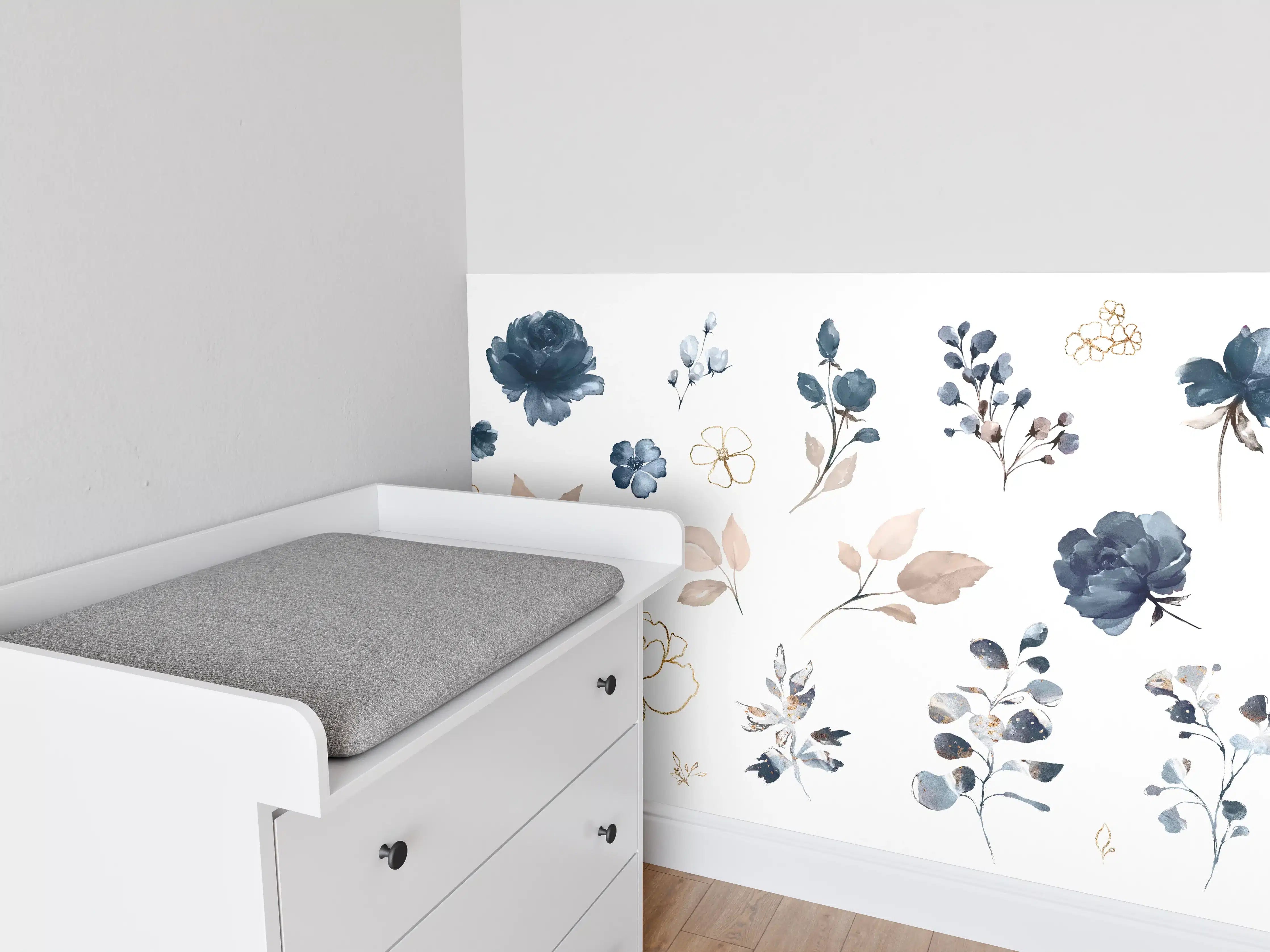 Babyzimmer Wandgestaltung - Rosen im Aquarell-Design