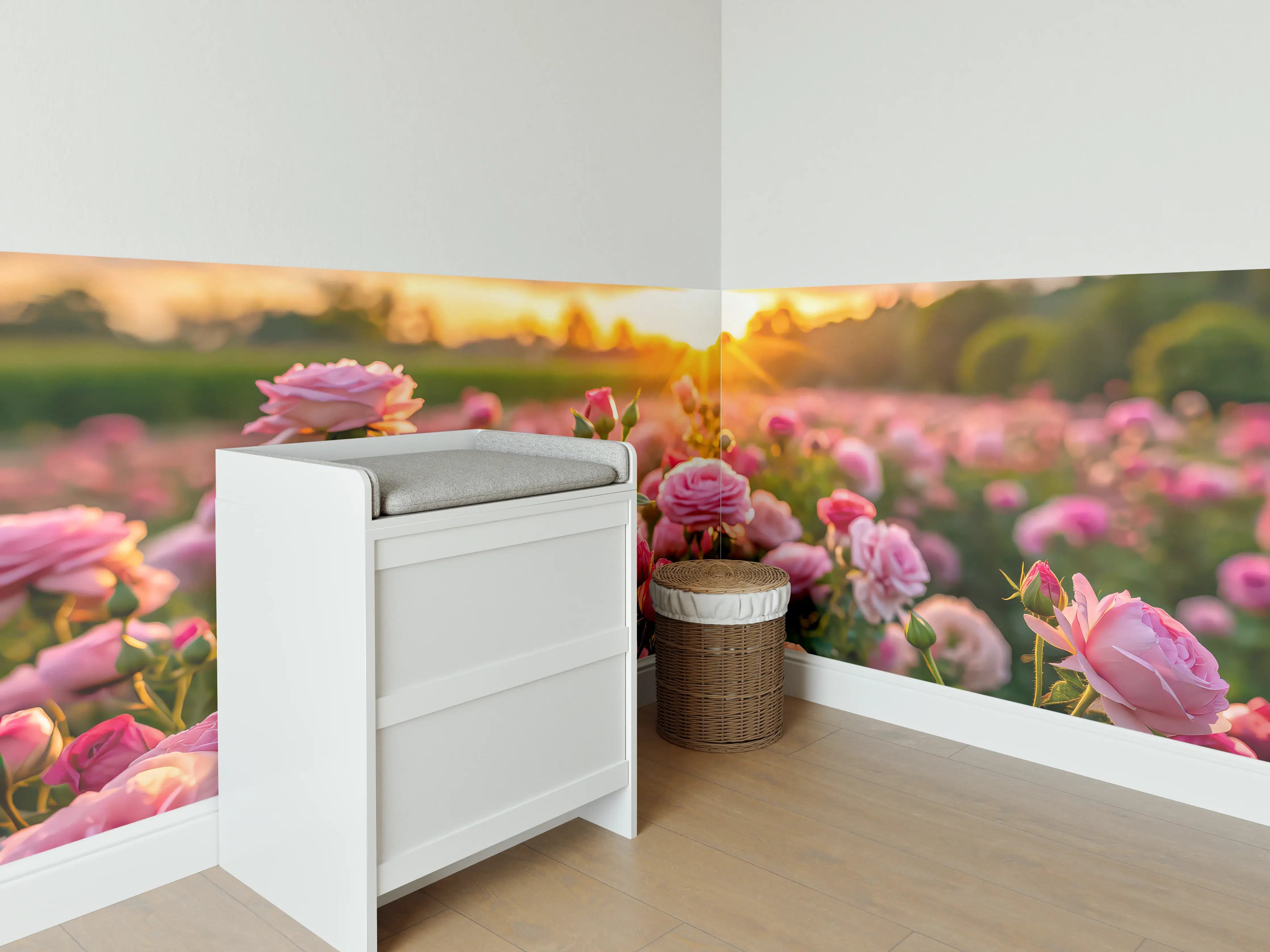 Babyzimmer Wandgestaltung - Rosenwiese bei Sonnenuntergang