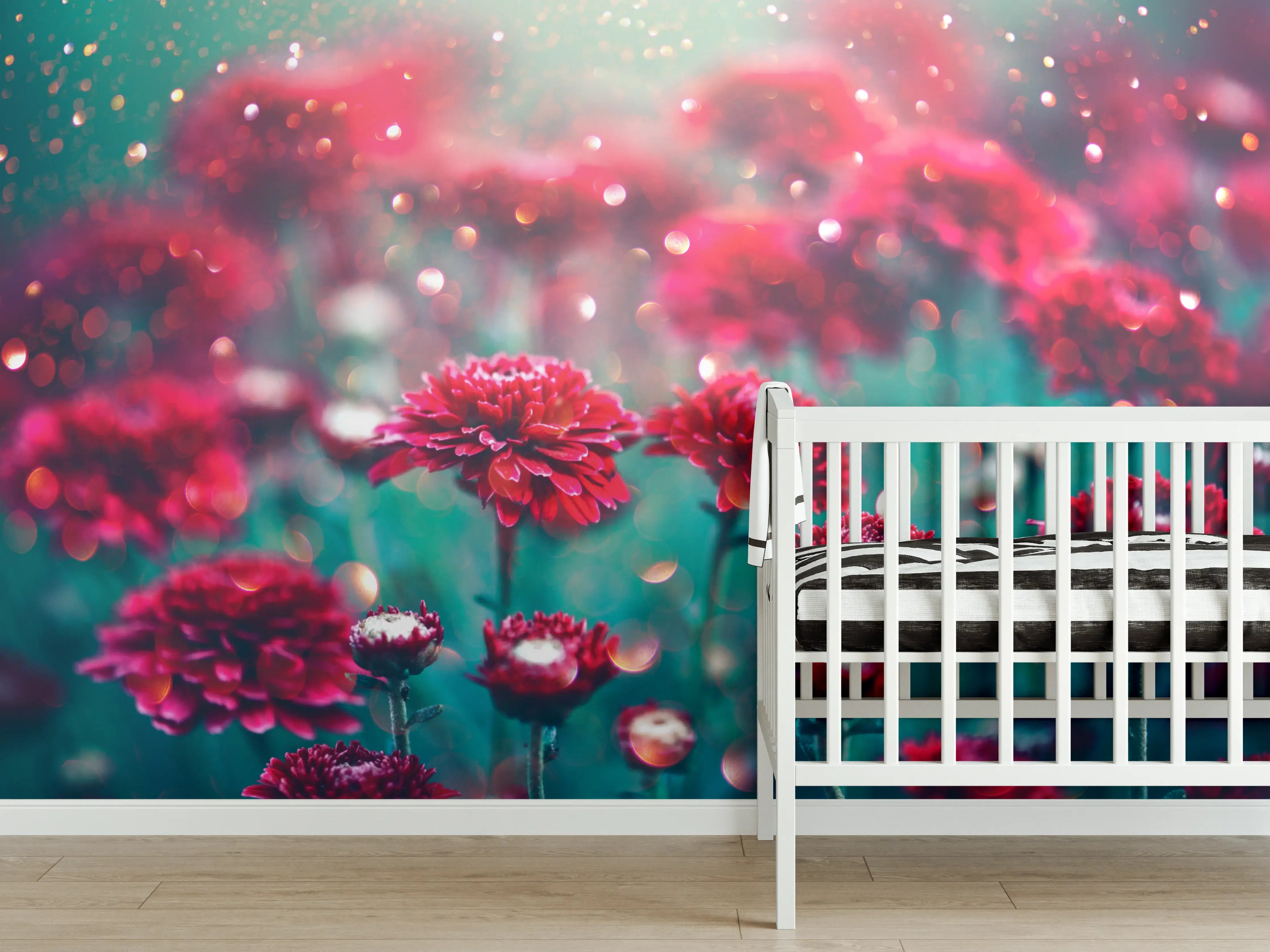 Babyzimmer Wandgestaltung - Rote Blumen funkeln im Garten