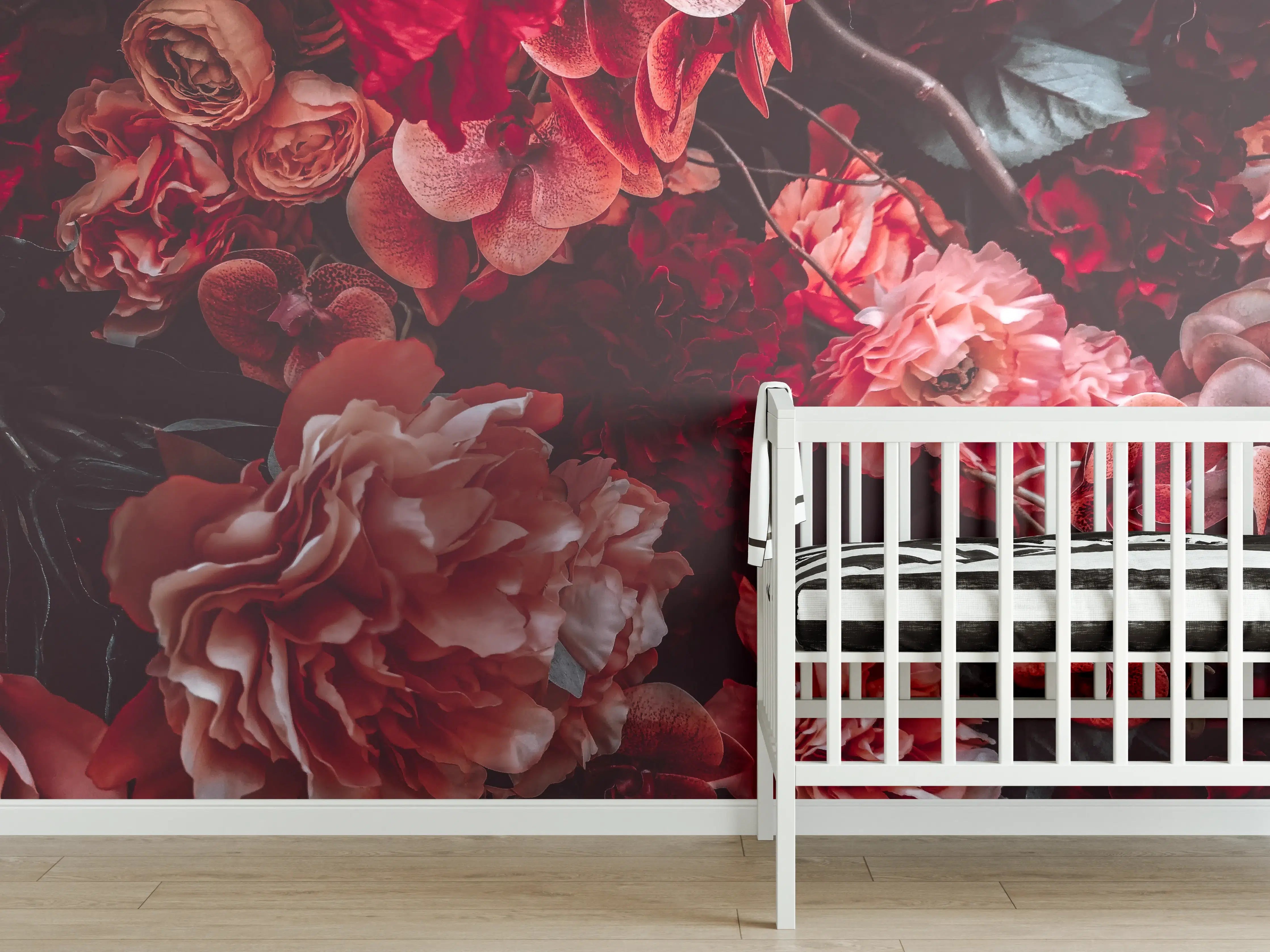 Babyzimmer Wandgestaltung - Rote Blumenstrauß in Blumenarrangement