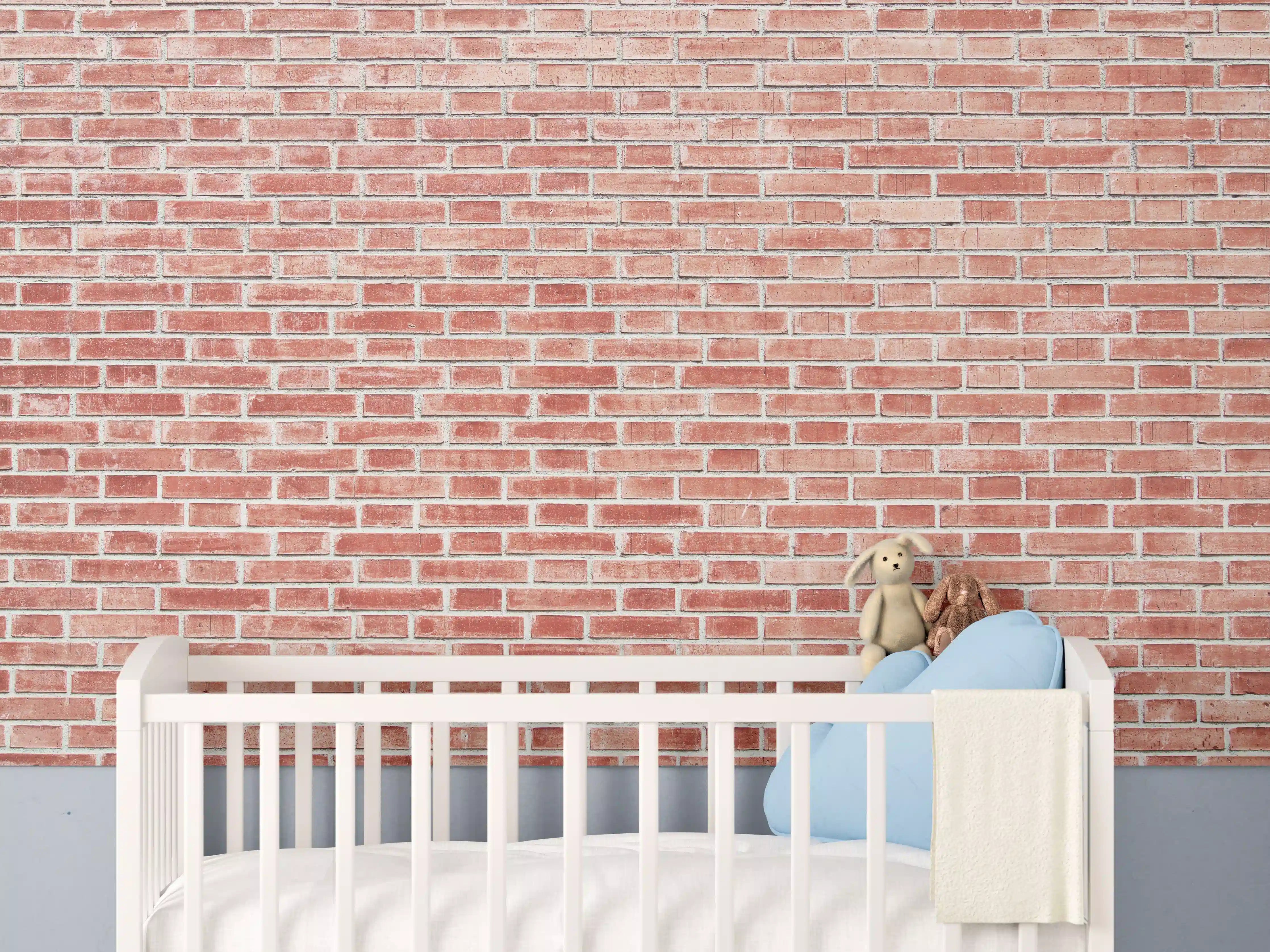 Babyzimmer Wandgestaltung - Rote rissige Backsteinmauertextur