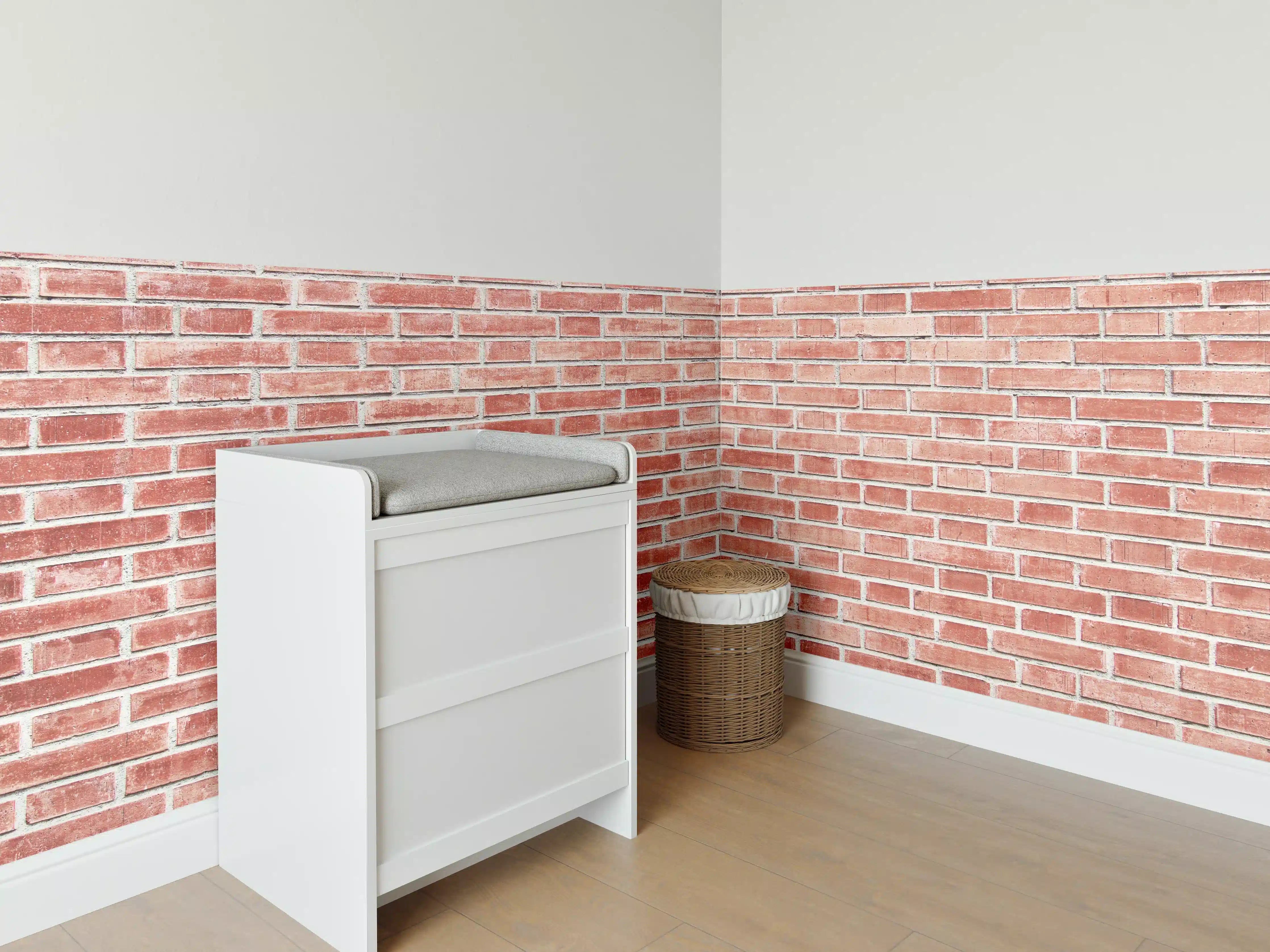 Babyzimmer Wandgestaltung - Rote rissige Backsteinmauertextur