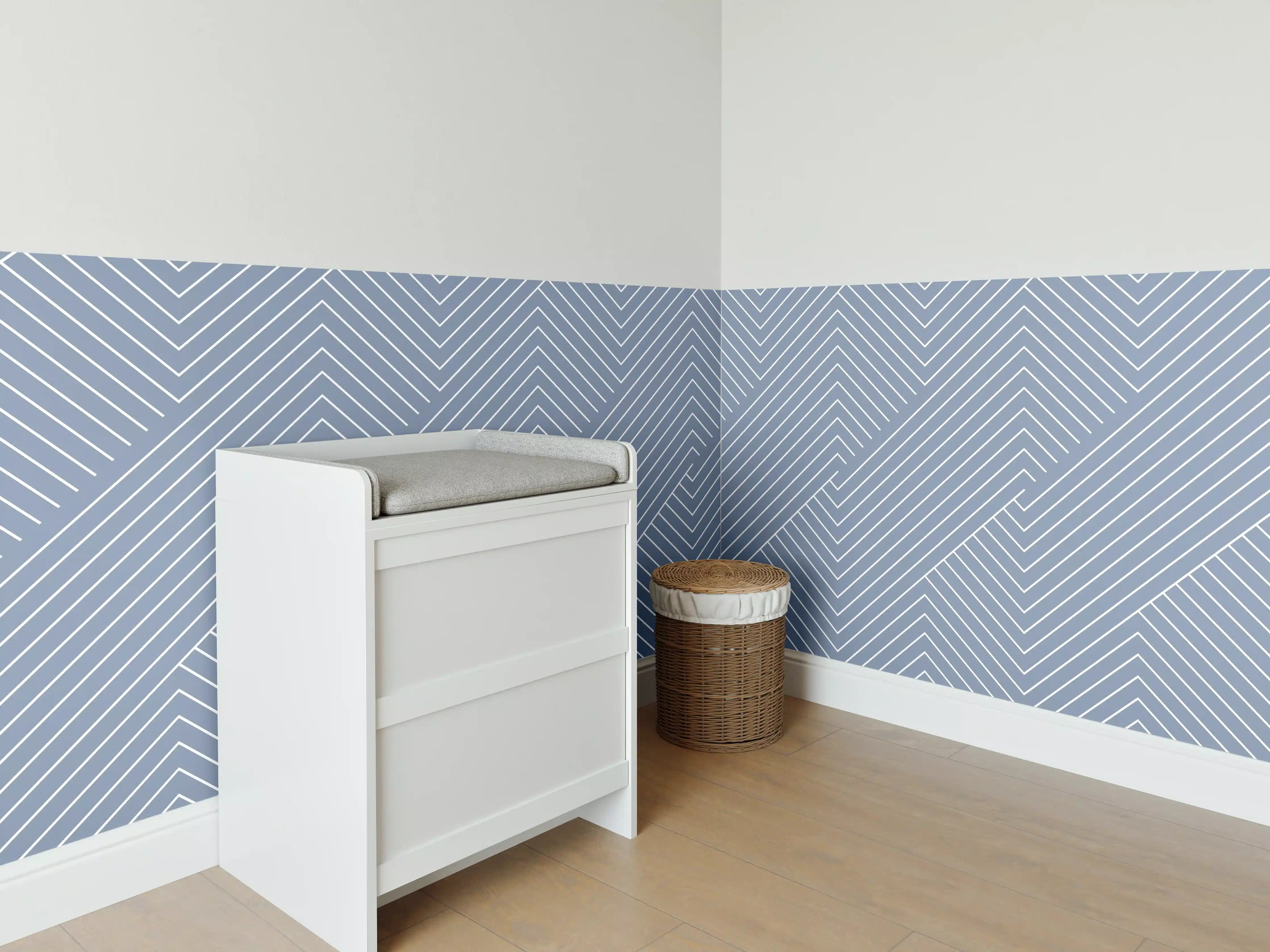 Babyzimmer Wandgestaltung - Sanfte Blautöne, geometrische Muster
