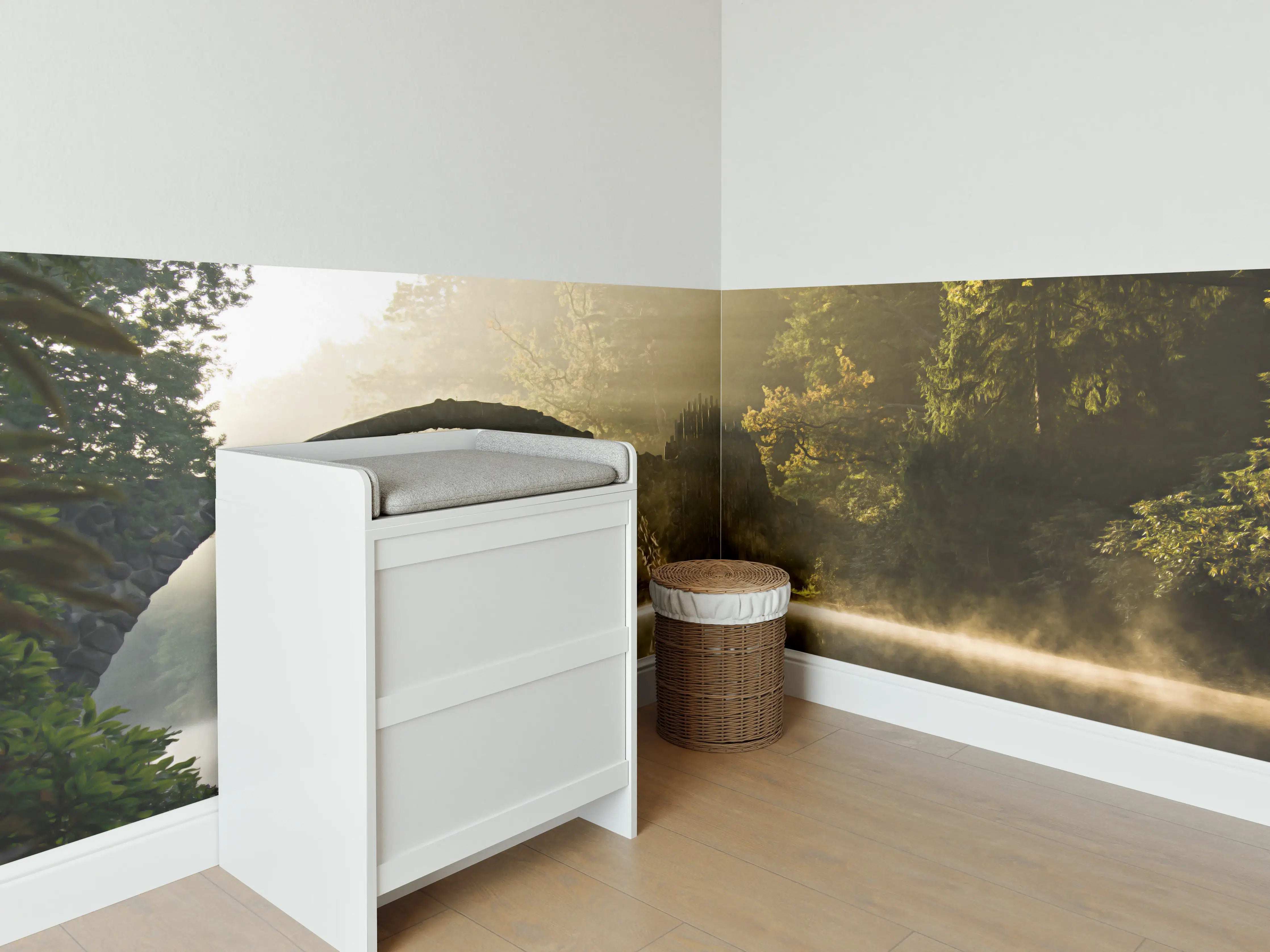 Babyzimmer Wandgestaltung - Sanfte Morgenstimmung im Wald