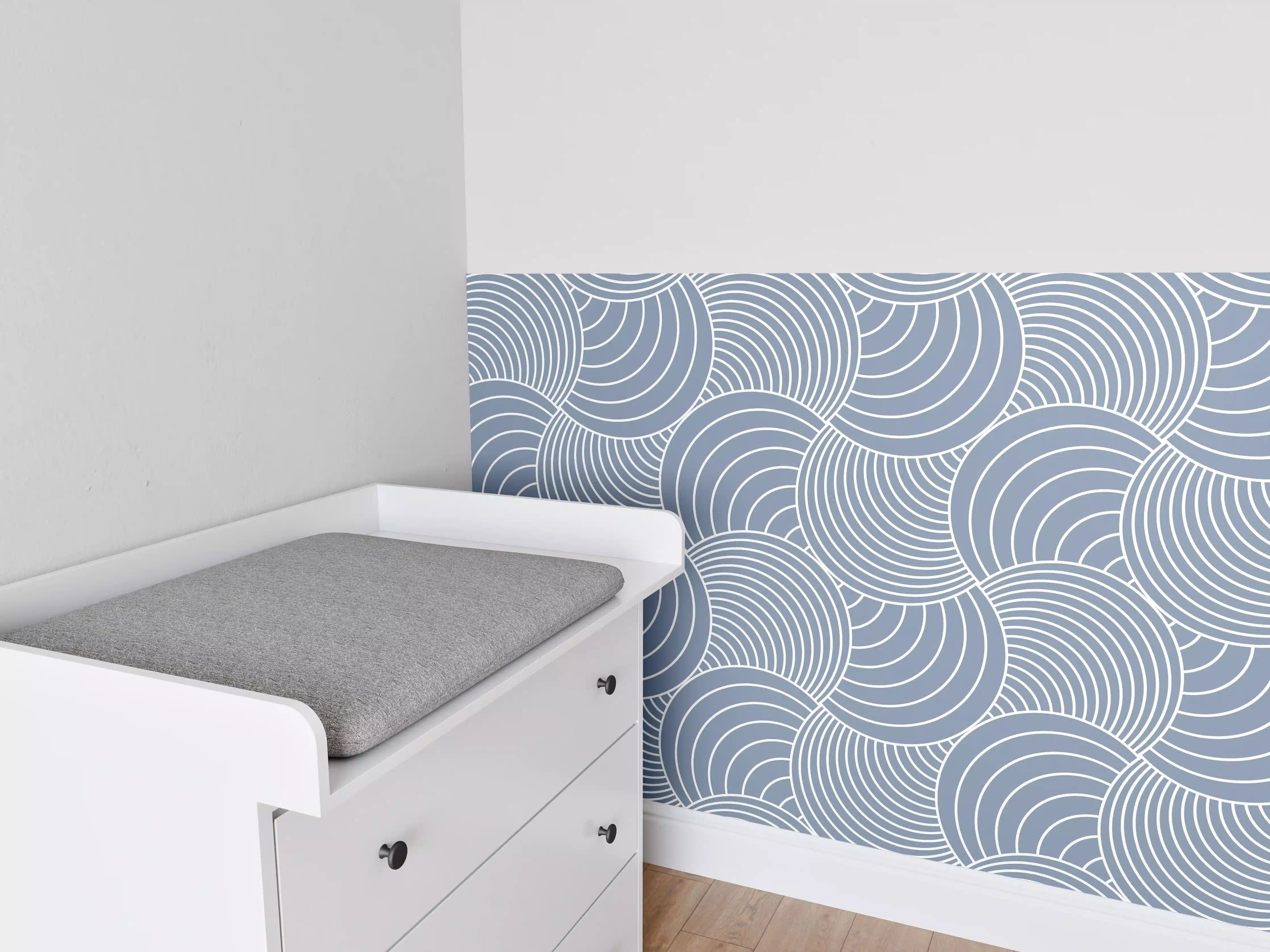Babyzimmer Wandgestaltung - Sanfte blaue Wellen mit weißen Graunuancen