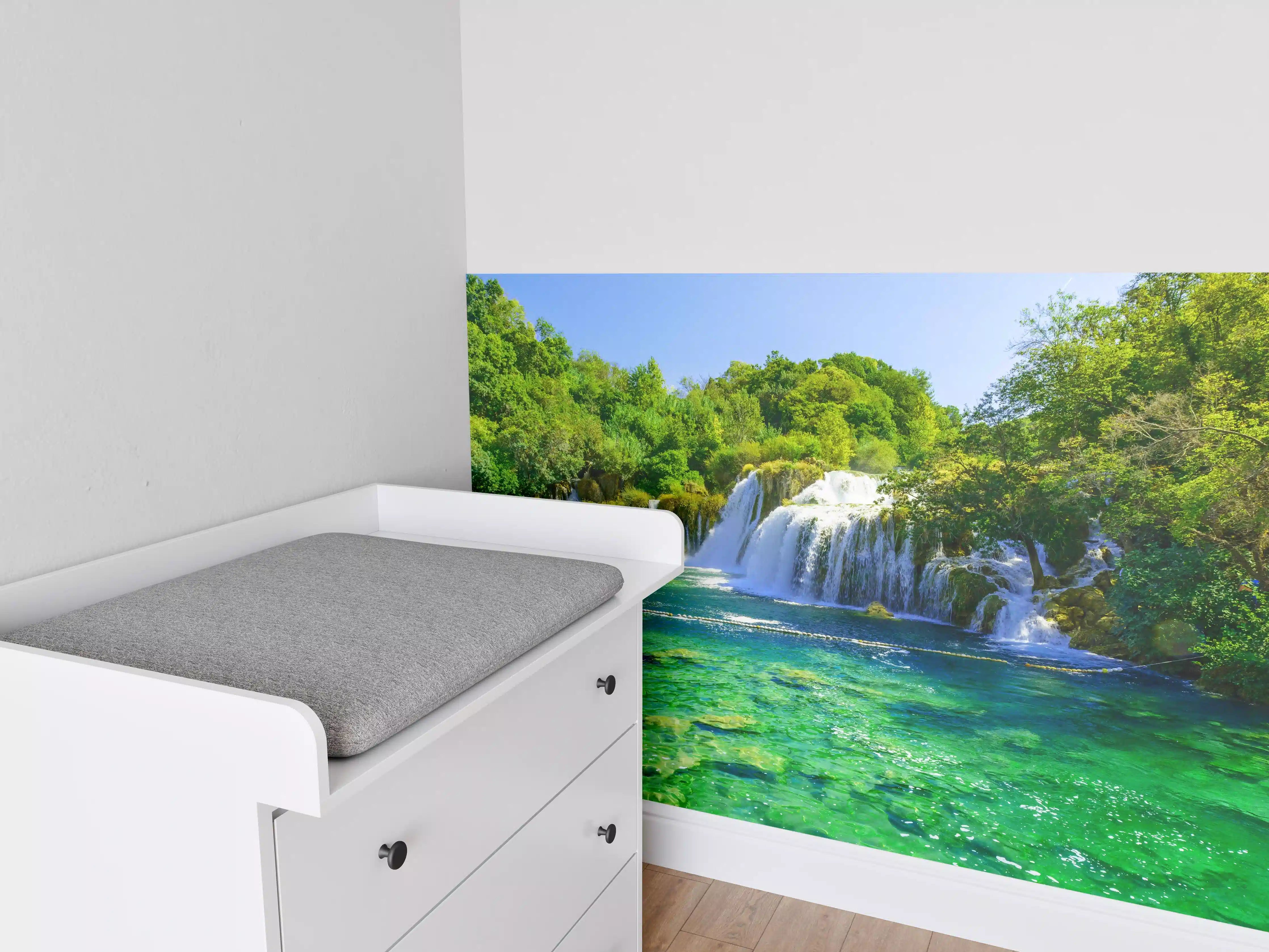 Babyzimmer Wandgestaltung - Satte grüne Wasserfälle - Kroatien