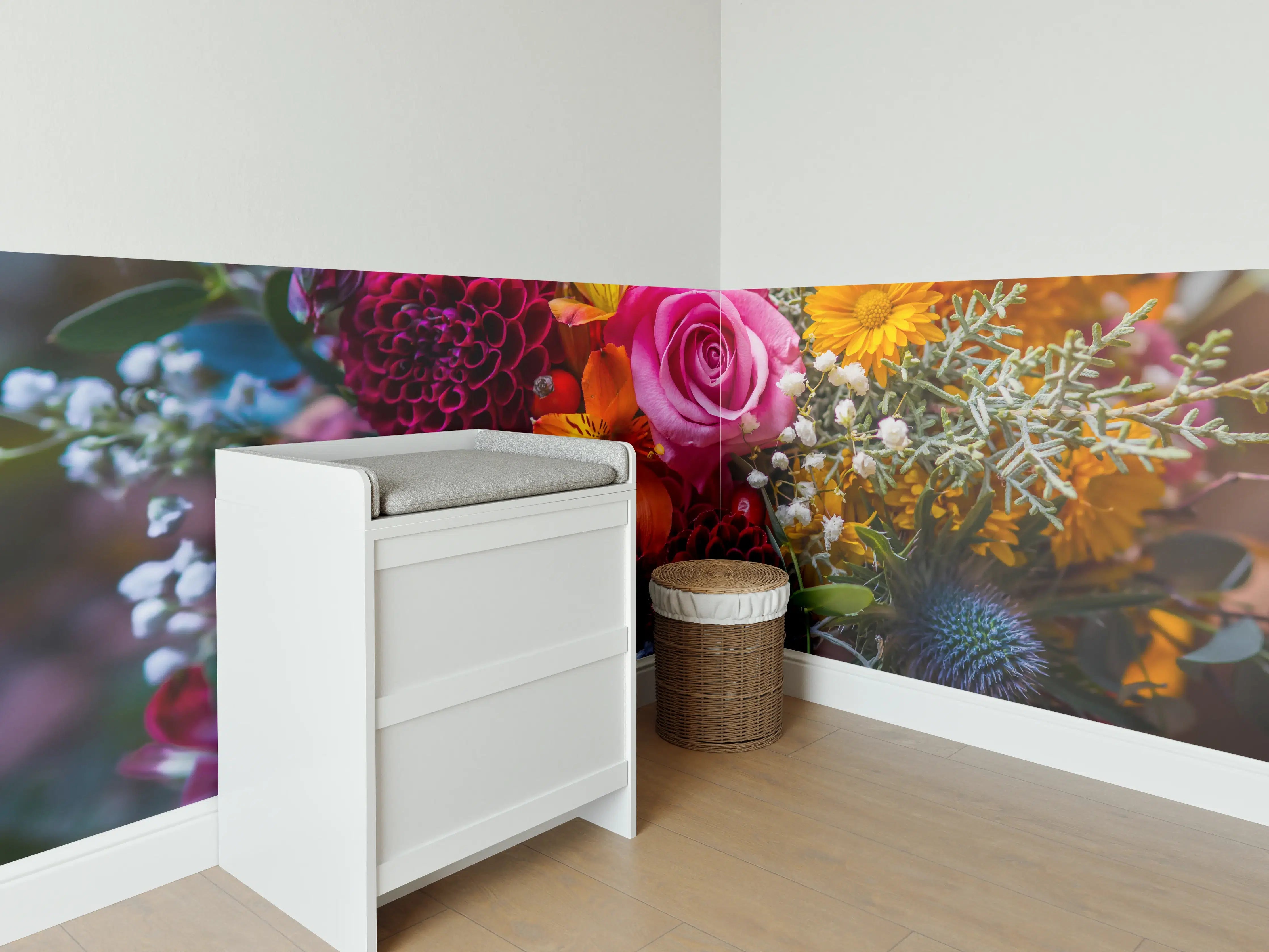 Babyzimmer Wandgestaltung - Satter bunter Blumenstrauß