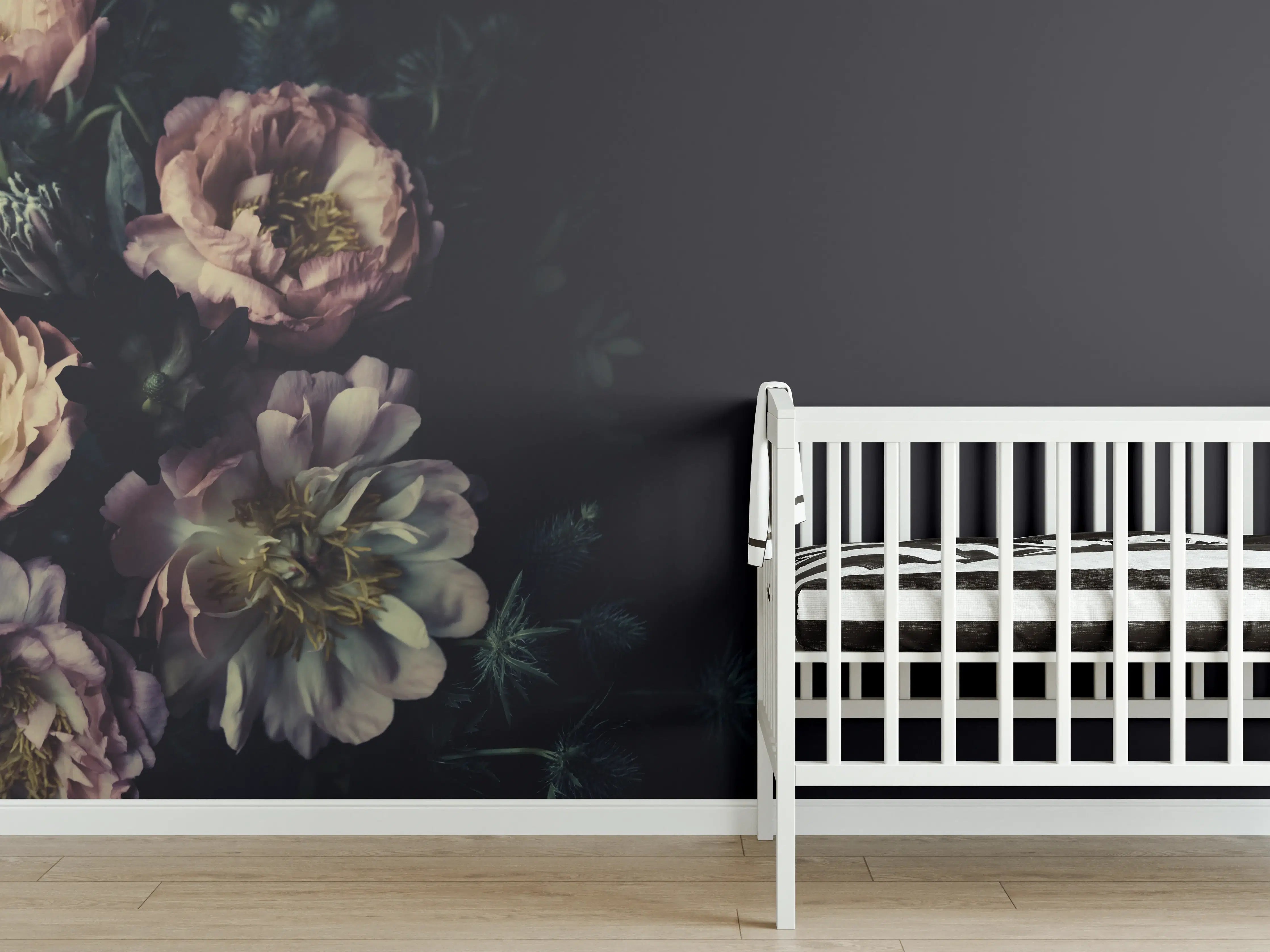 Babyzimmer Wandgestaltung - Schöne Vintage Pfingstrosen